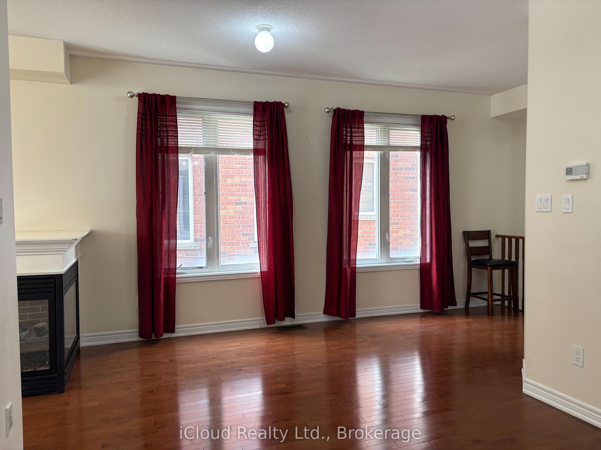 539 Coach Drive, Mississauga — Semi-Detached for lease, photo 1