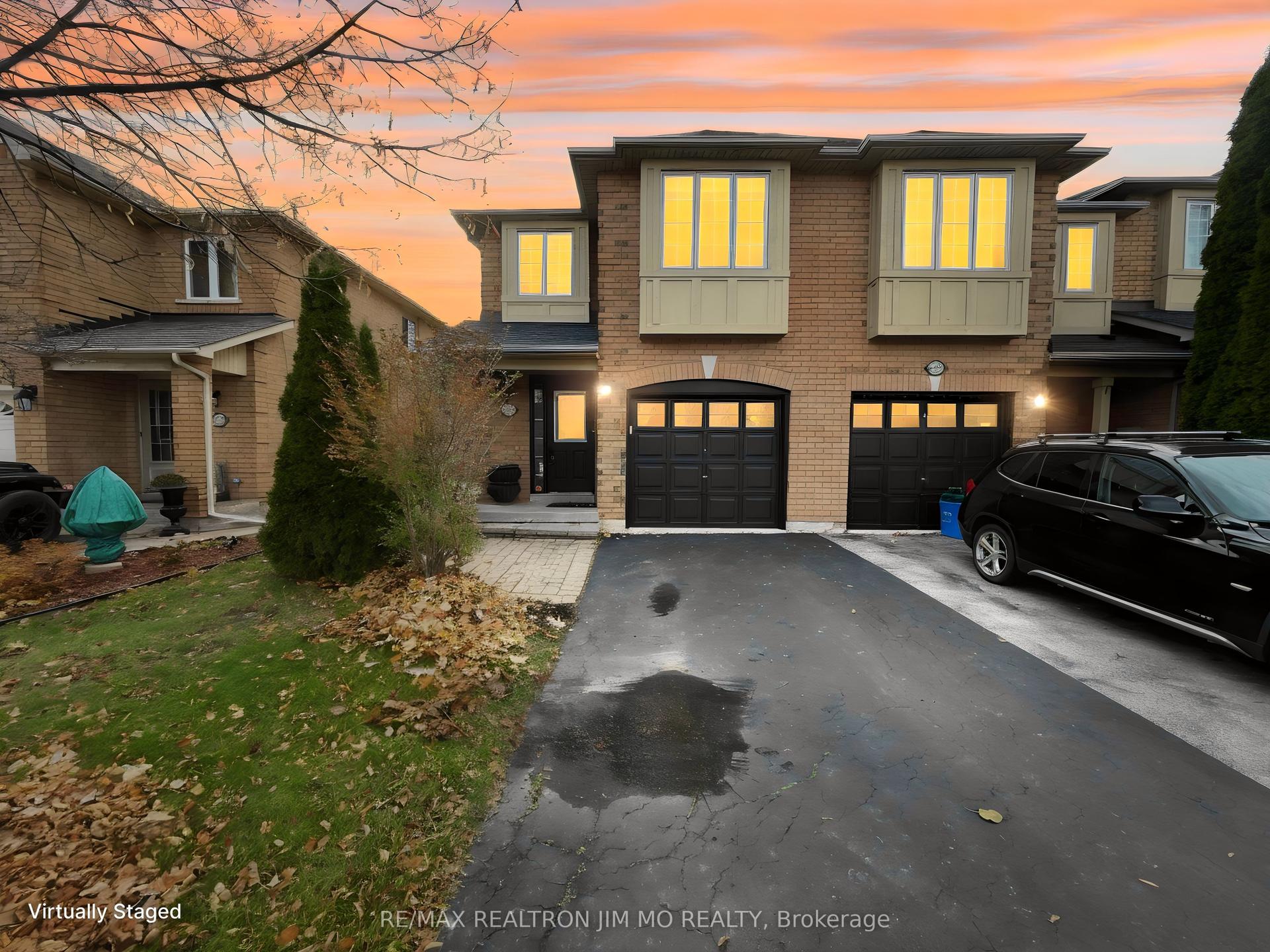 2272 Hummingbird Way, Oakville — Townhouse for lease, photo 1