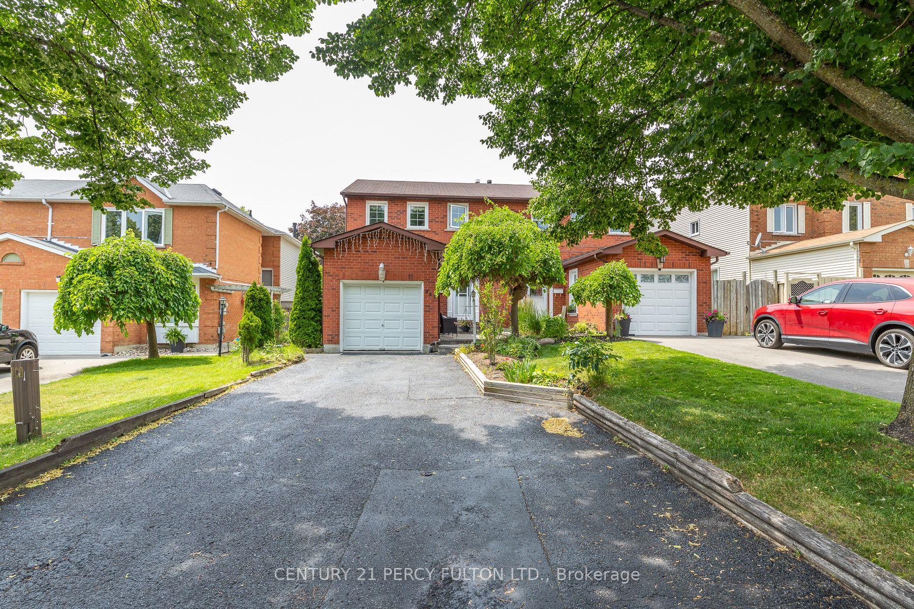 557 Cobblehill Drive, Oshawa — Semi-Detached for sale, photo 1