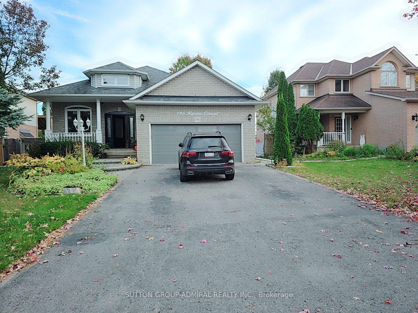 195 Ryerson Crescent Main Flr #Main Flr, Oshawa — Detached for lease, photo 1
