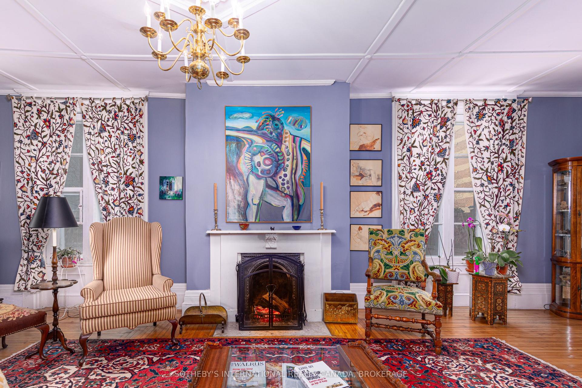 40 First Street W — photo 1