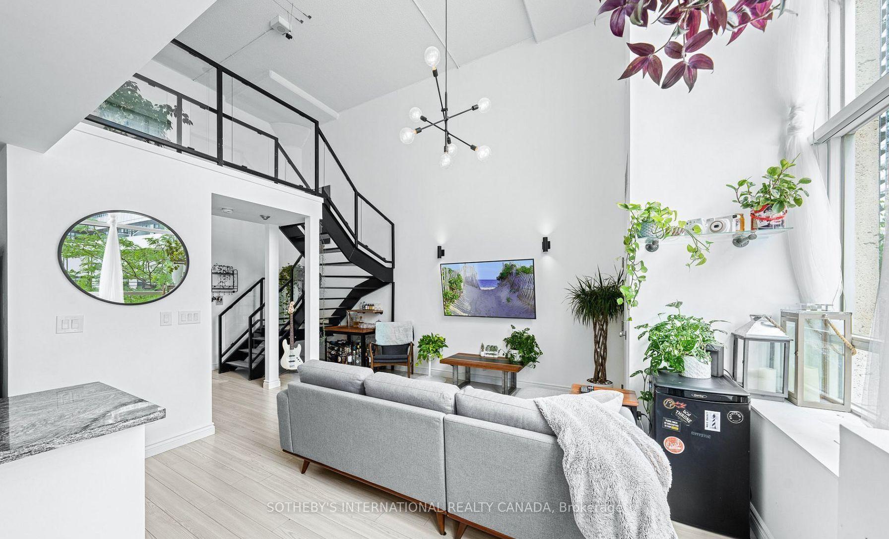 300 Manitoba Street 212 #212, Toronto — Condo for lease, photo 1