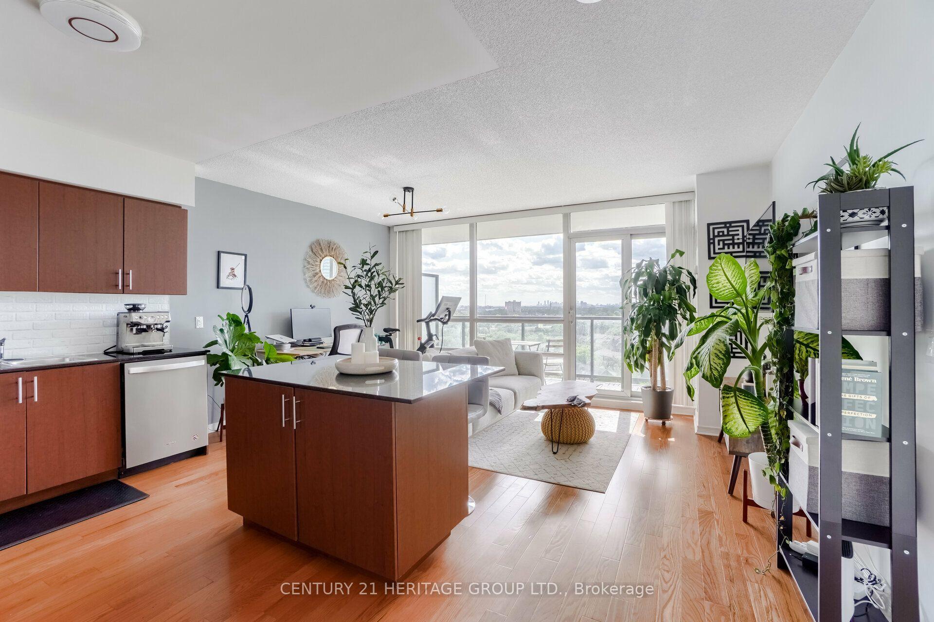 15 Legion Road 1503 #1503 — photo 1