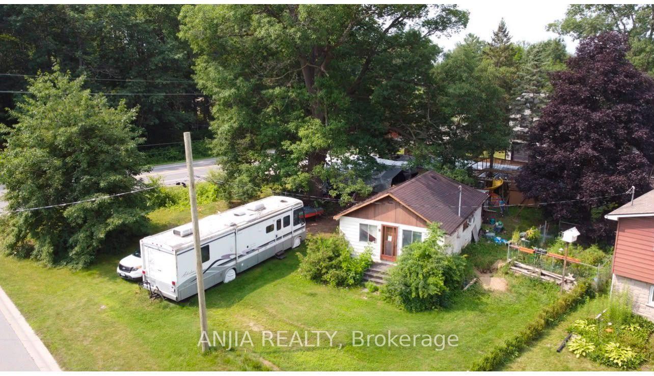 2 Oak Avenue, East Gwillimbury — Detached for sale, photo 1