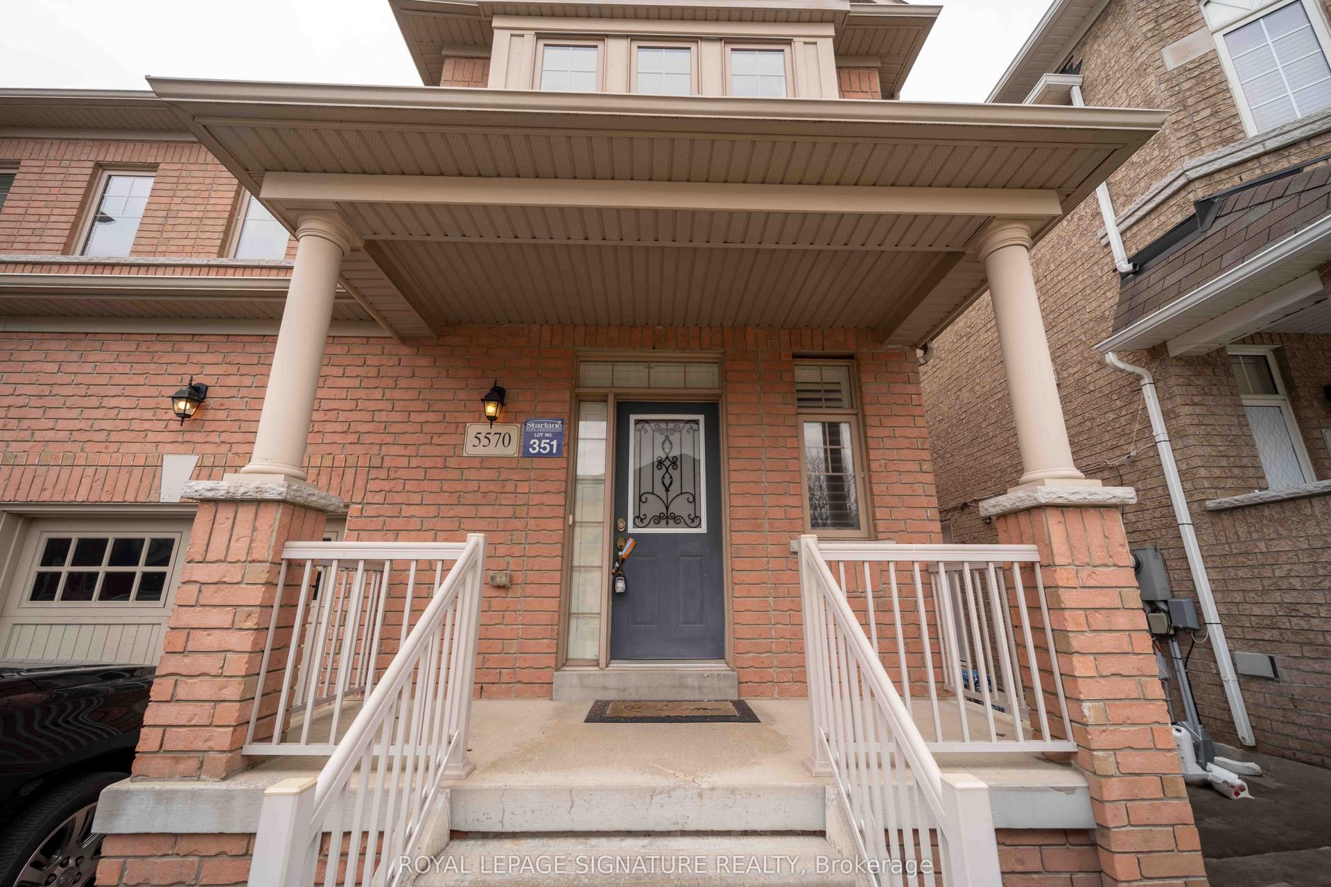 5570 Meadowcrest Avenue, Mississauga — Semi-Detached for lease, photo 1