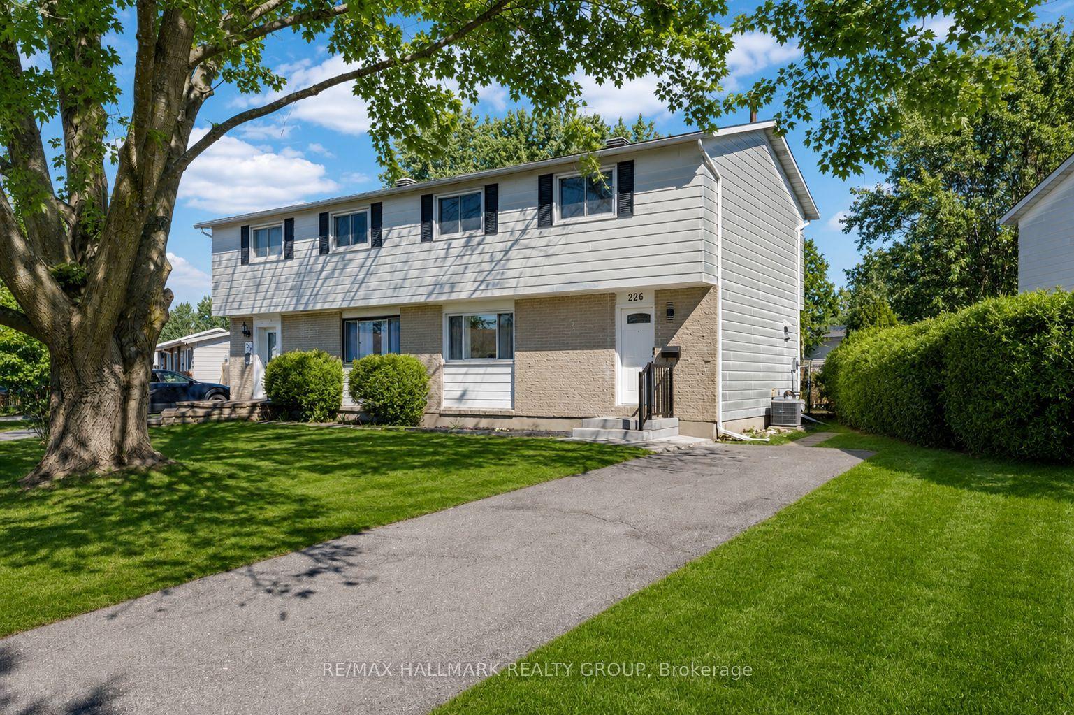 226 Old Colony Road, Kanata — Semi-Detached for sale, photo 1