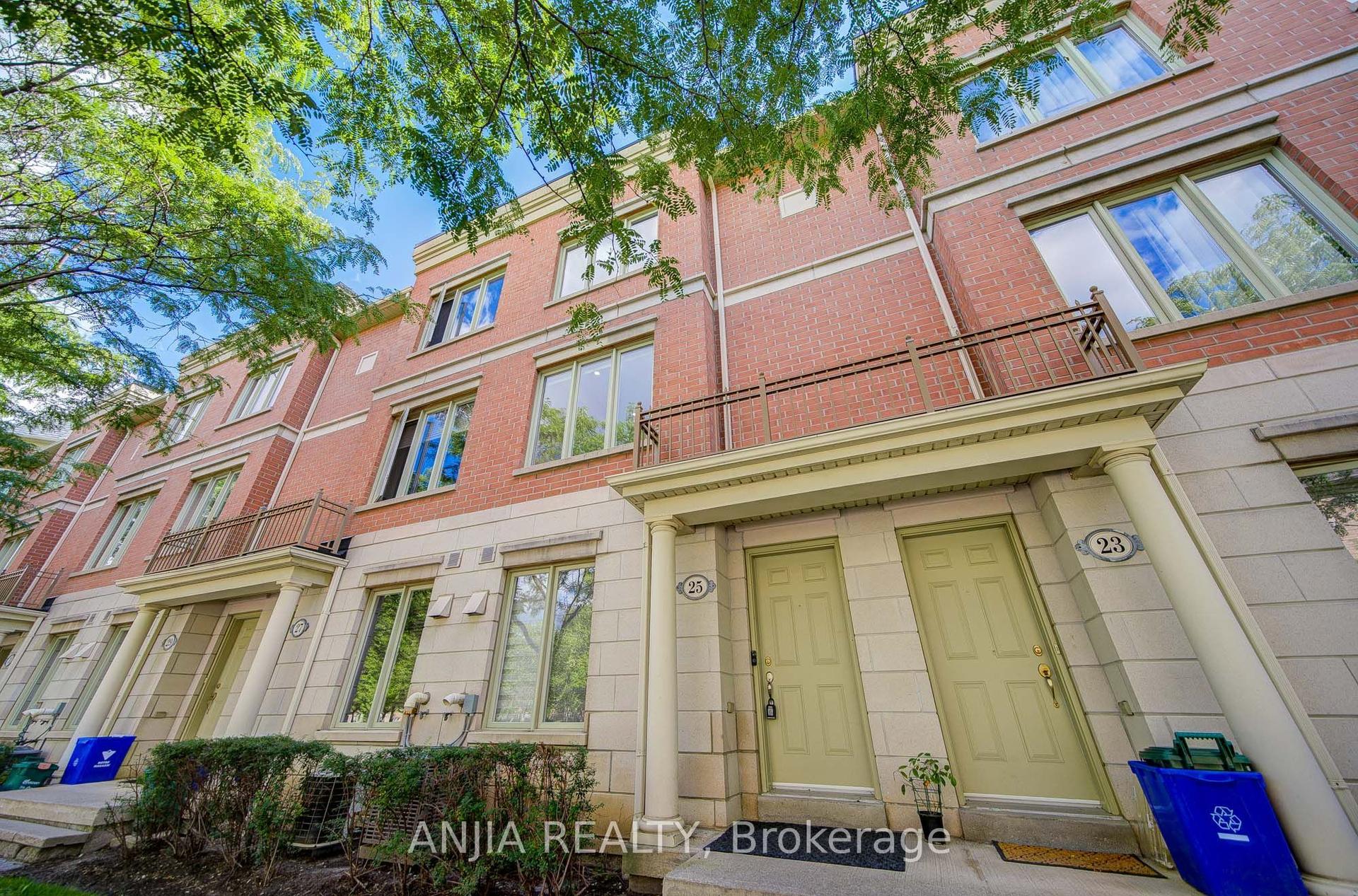 25 Galleria Parkway, Markham — Condo Town for sale, photo 1