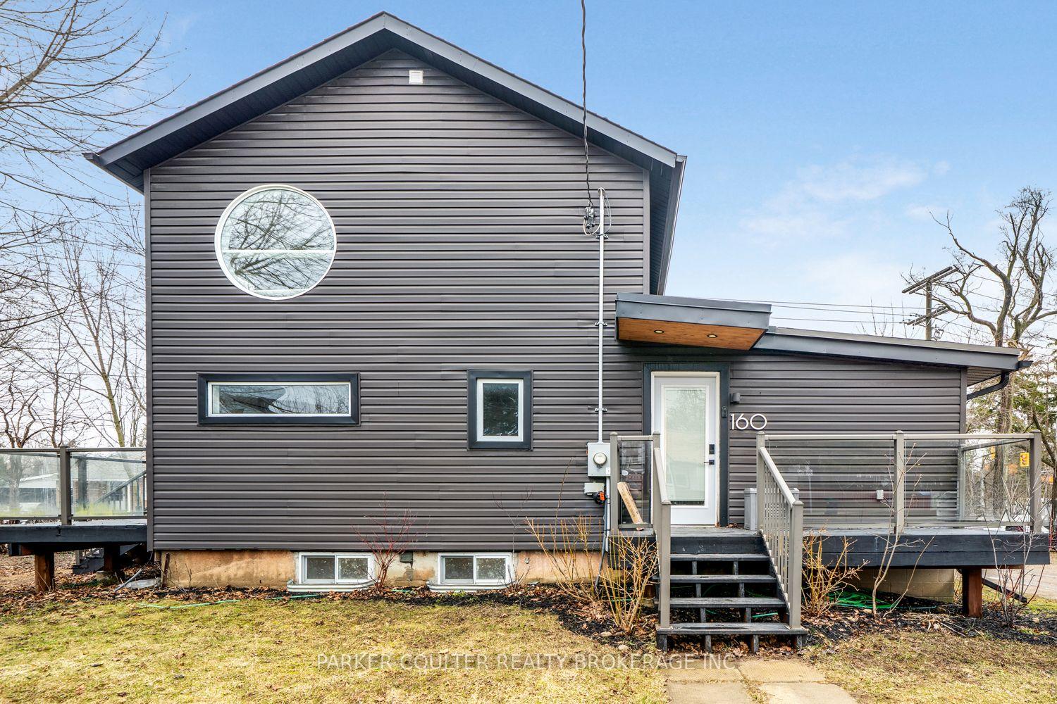 160 Duckworth Street — photo 1