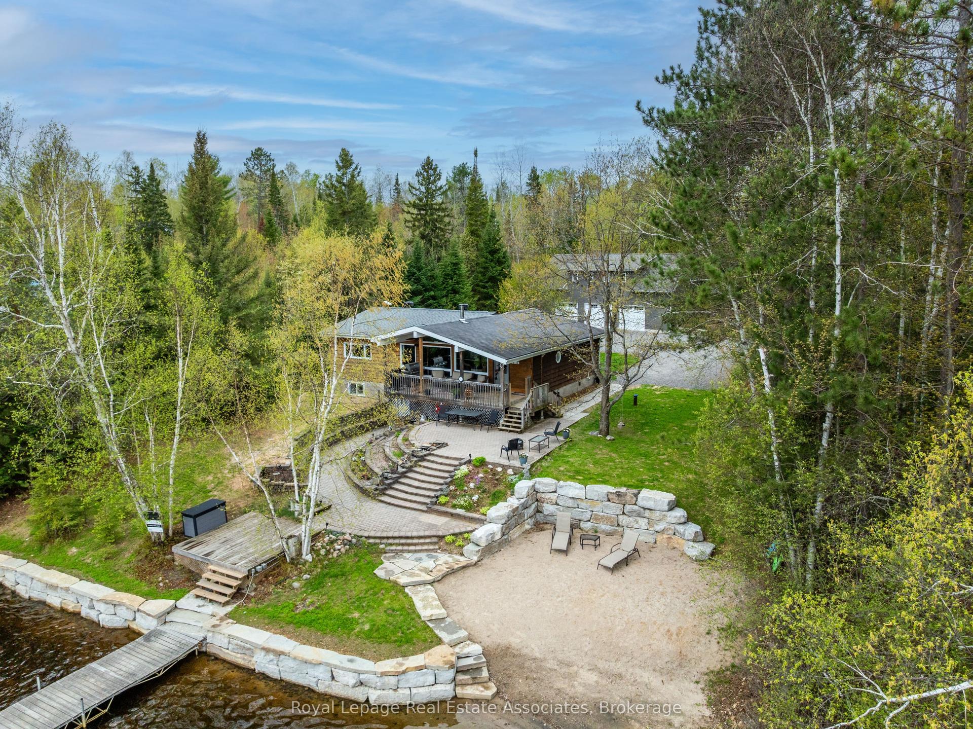 196 Circle Road — photo 1