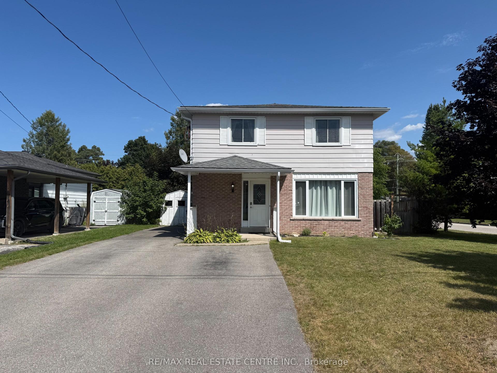 247 Eric Street, Clearview — Detached for sale, photo 1