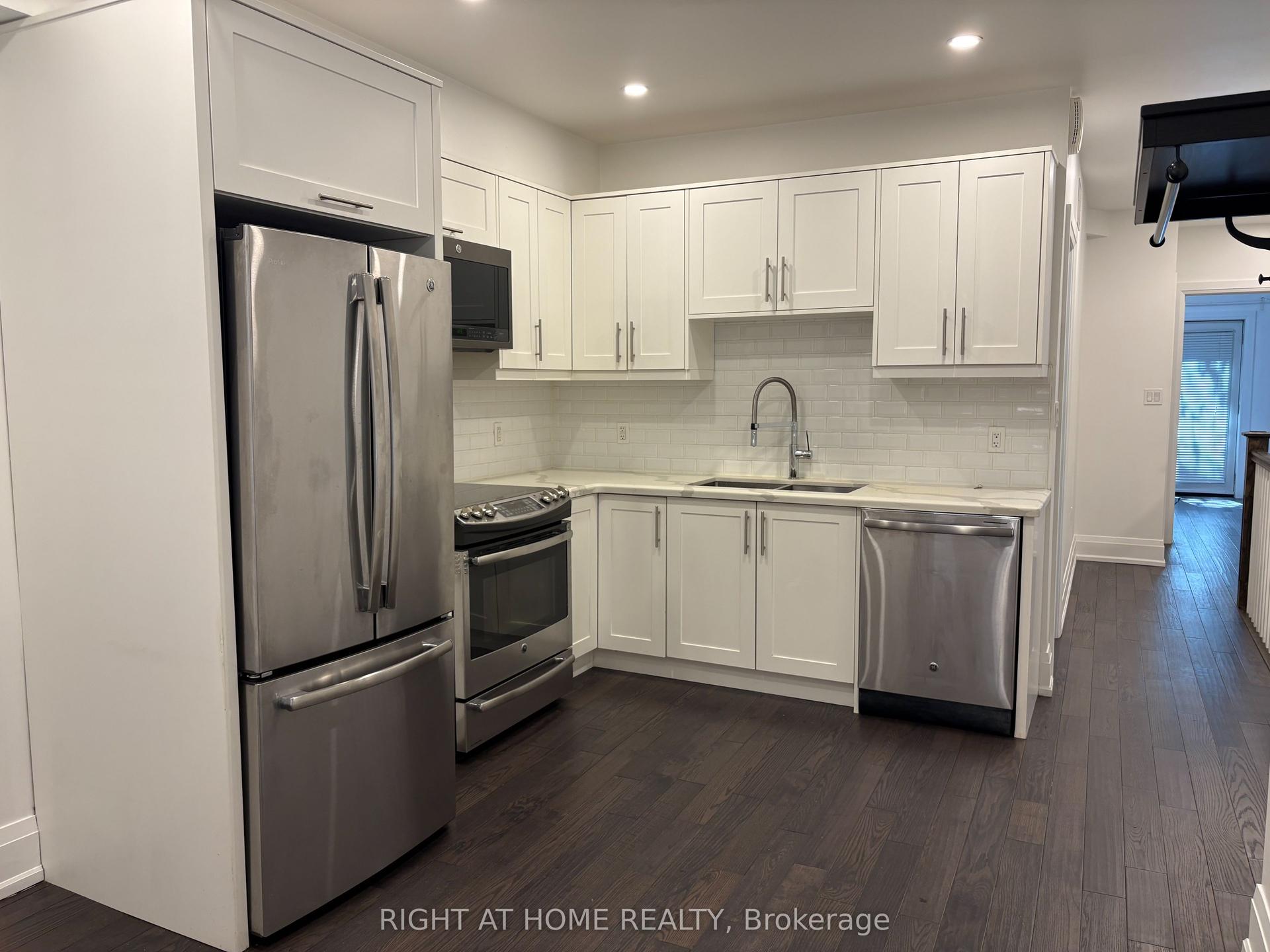 186 Mutual Street Main #Main, Toronto — Townhouse for lease, photo 1
