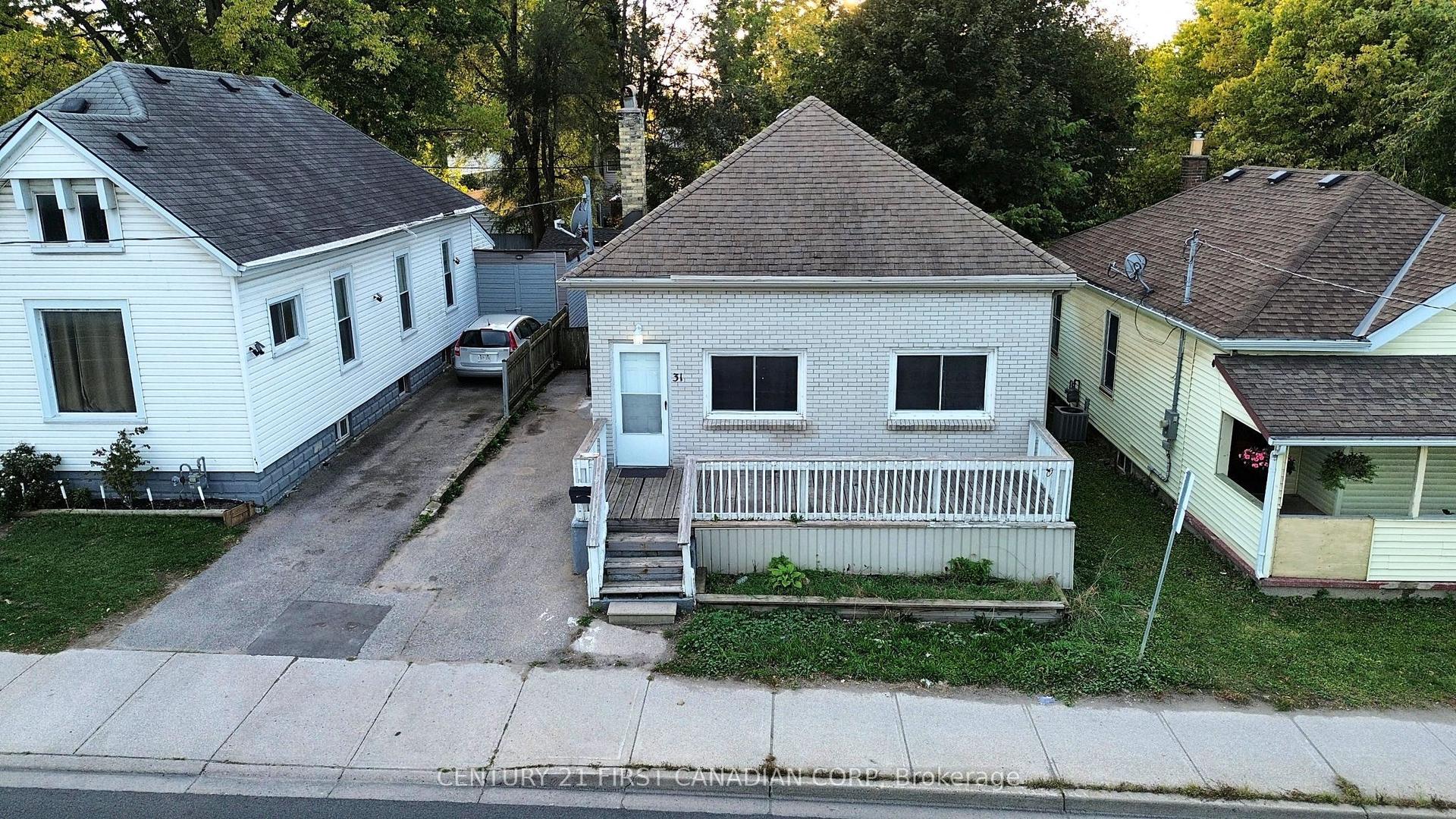 31 Adelaide Street S LOWER #LOWER, London South — Detached for lease, photo 1