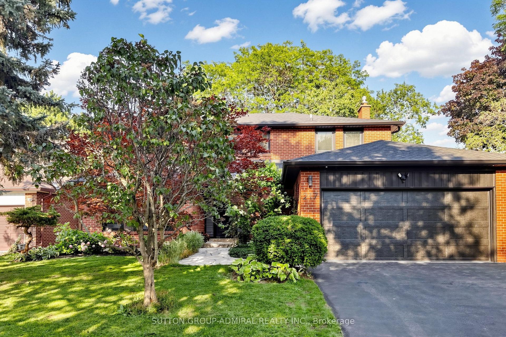 217 The Kingsway Trail, Toronto — Detached for sale, photo 1
