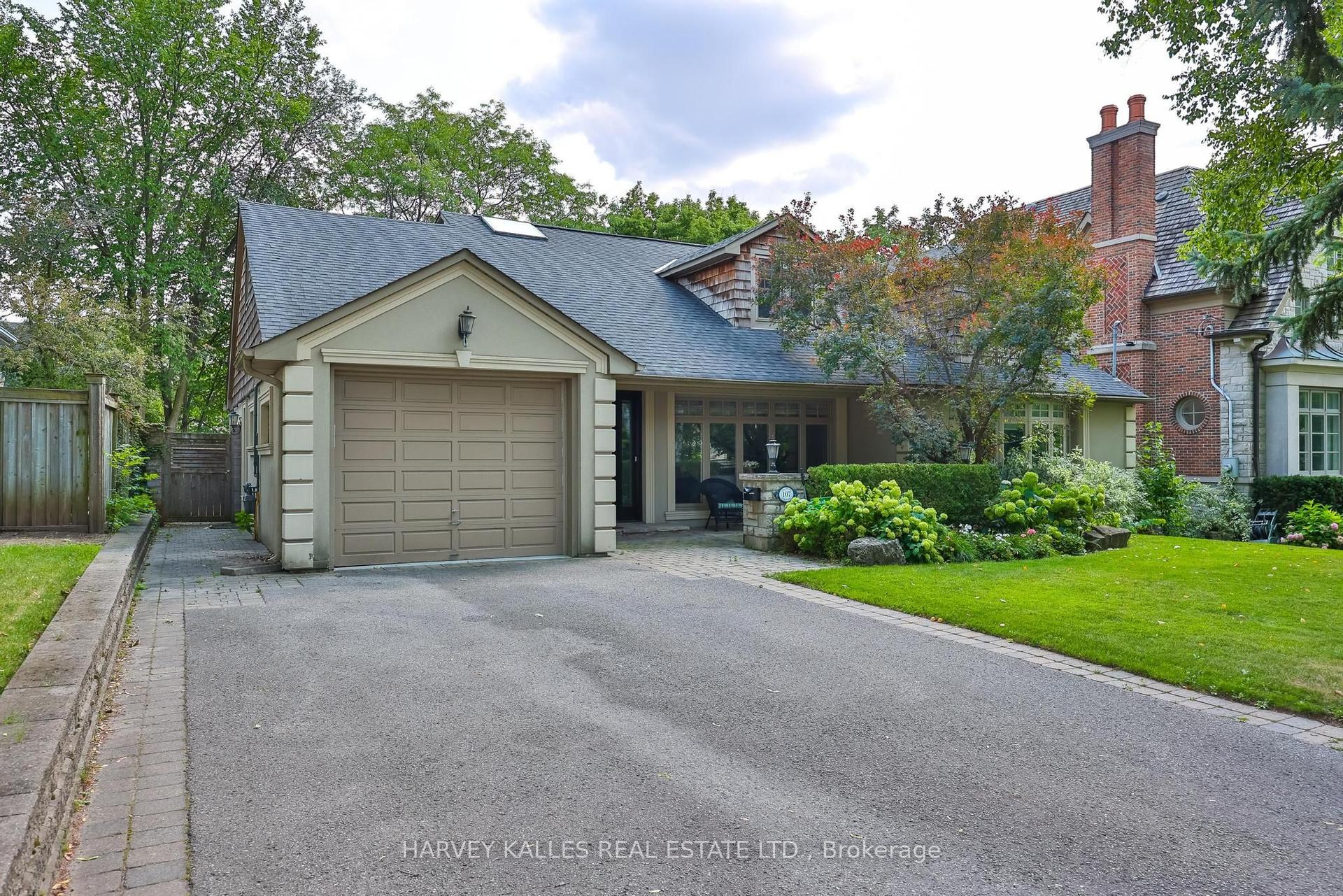 107 Stratford Crescent, Toronto — Detached for sale, photo 1