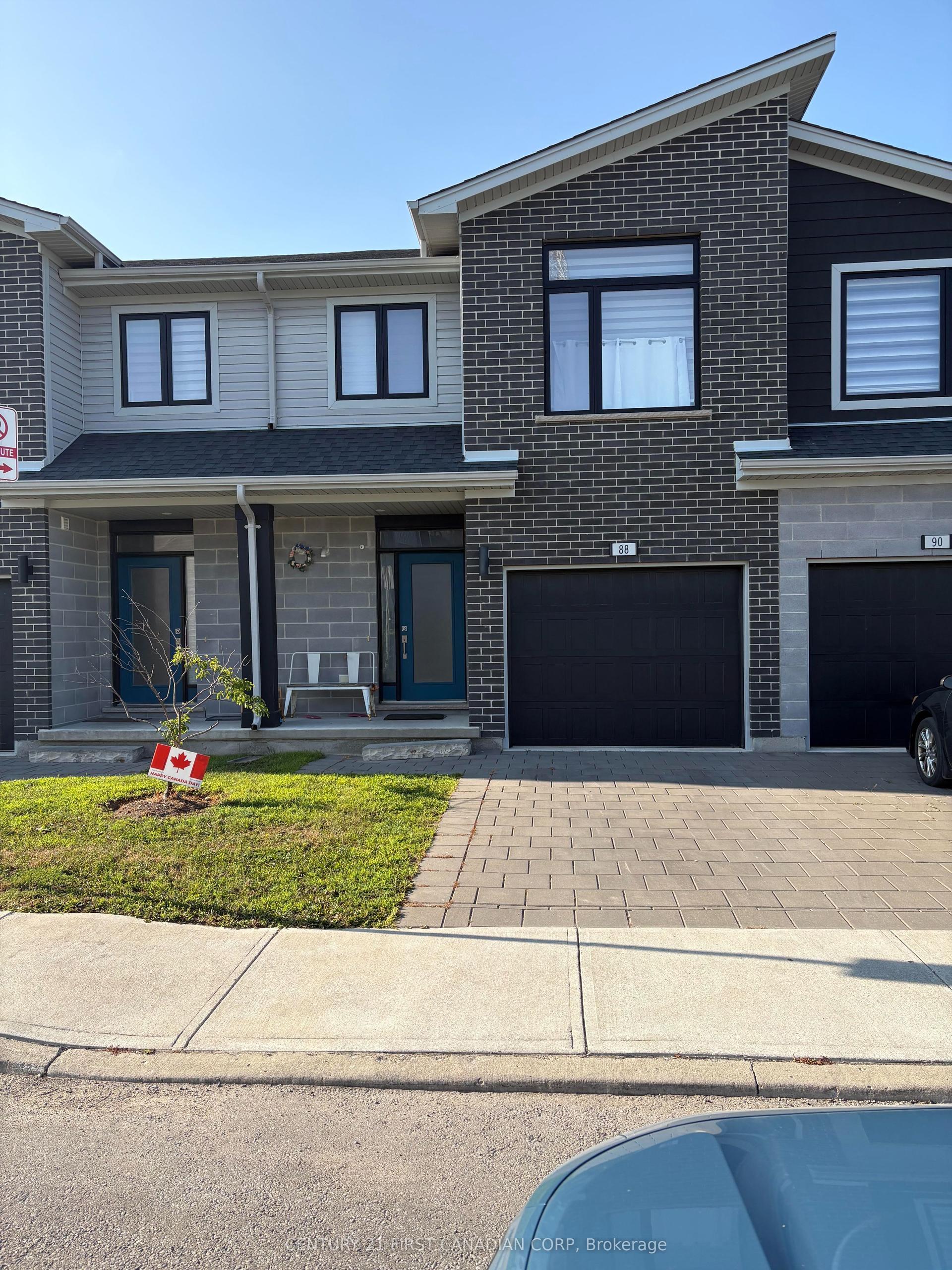 177 Edgevalley Road 88 #88, London East — Townhouse for lease, photo 1
