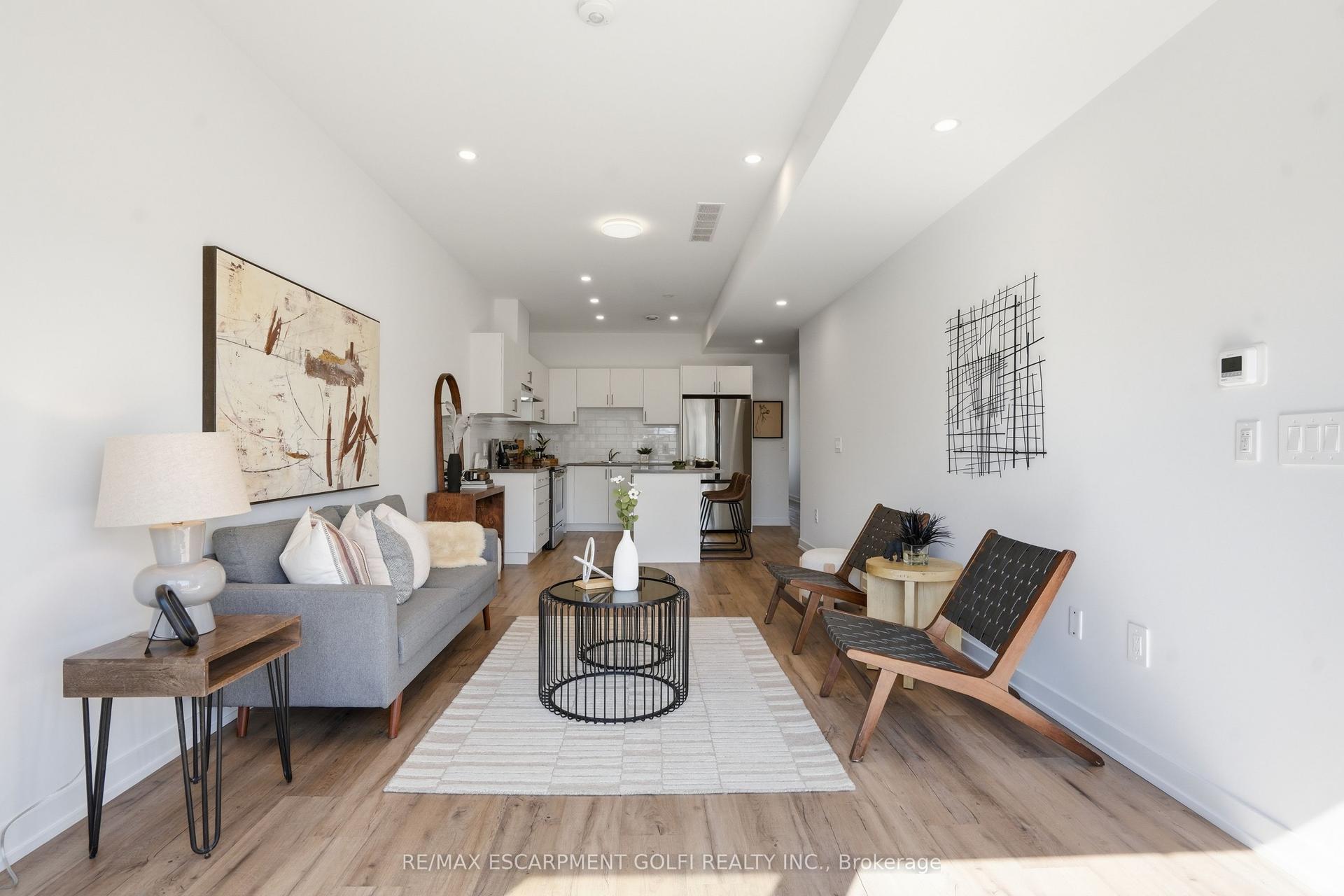 245 Dain Avenue — photo 1