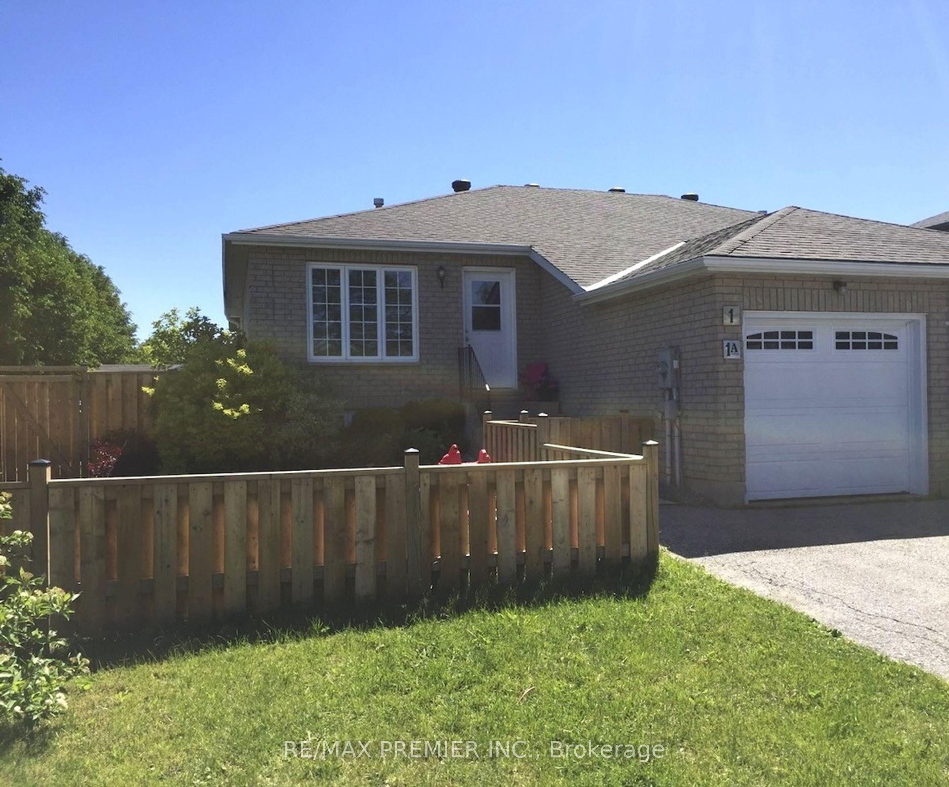 1 Violet Street — photo 1