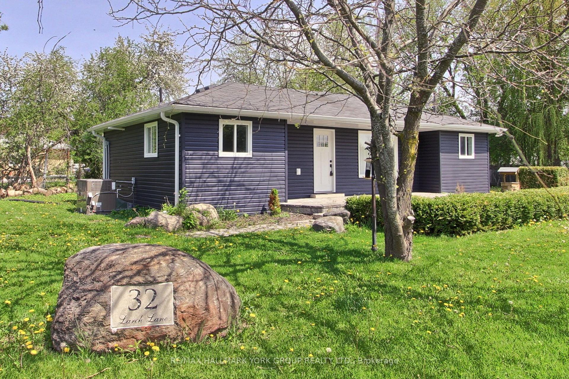 32 Larch Lane — photo 1