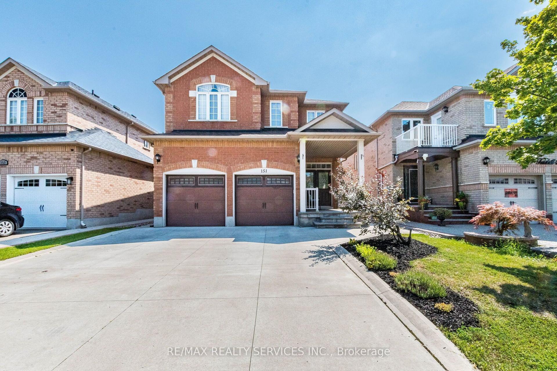 151 Fairhill Avenue, Brampton — Detached for sale, photo 1