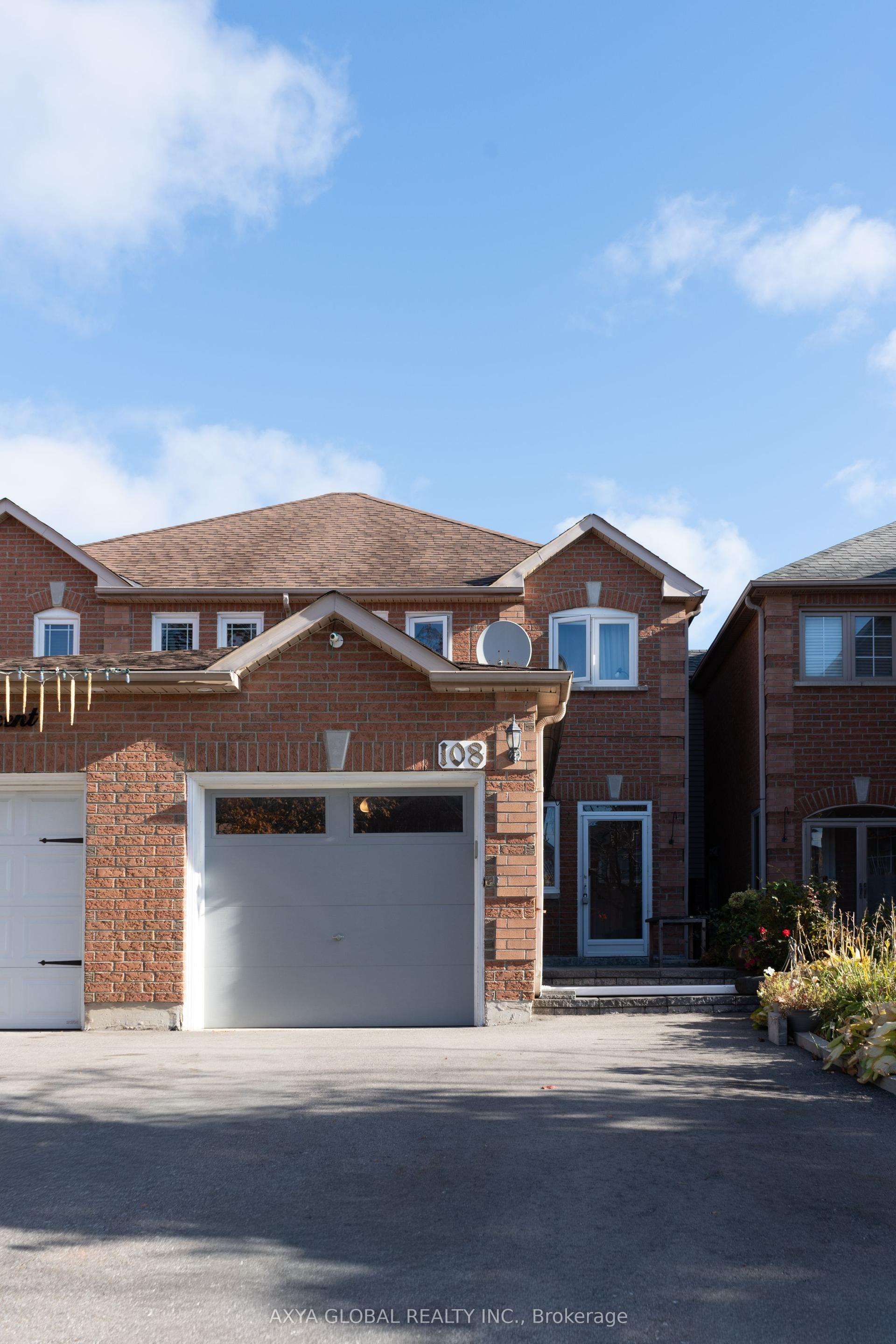 108 Lent Crescent, Brampton — Semi-Detached for lease, photo 1