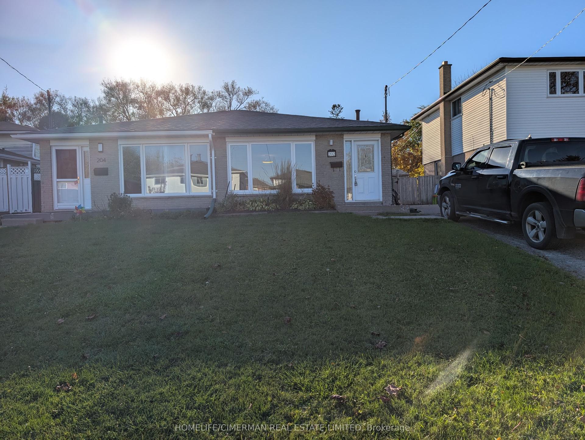 202 Durham Street, Oshawa — Semi-Detached for sale, photo 1