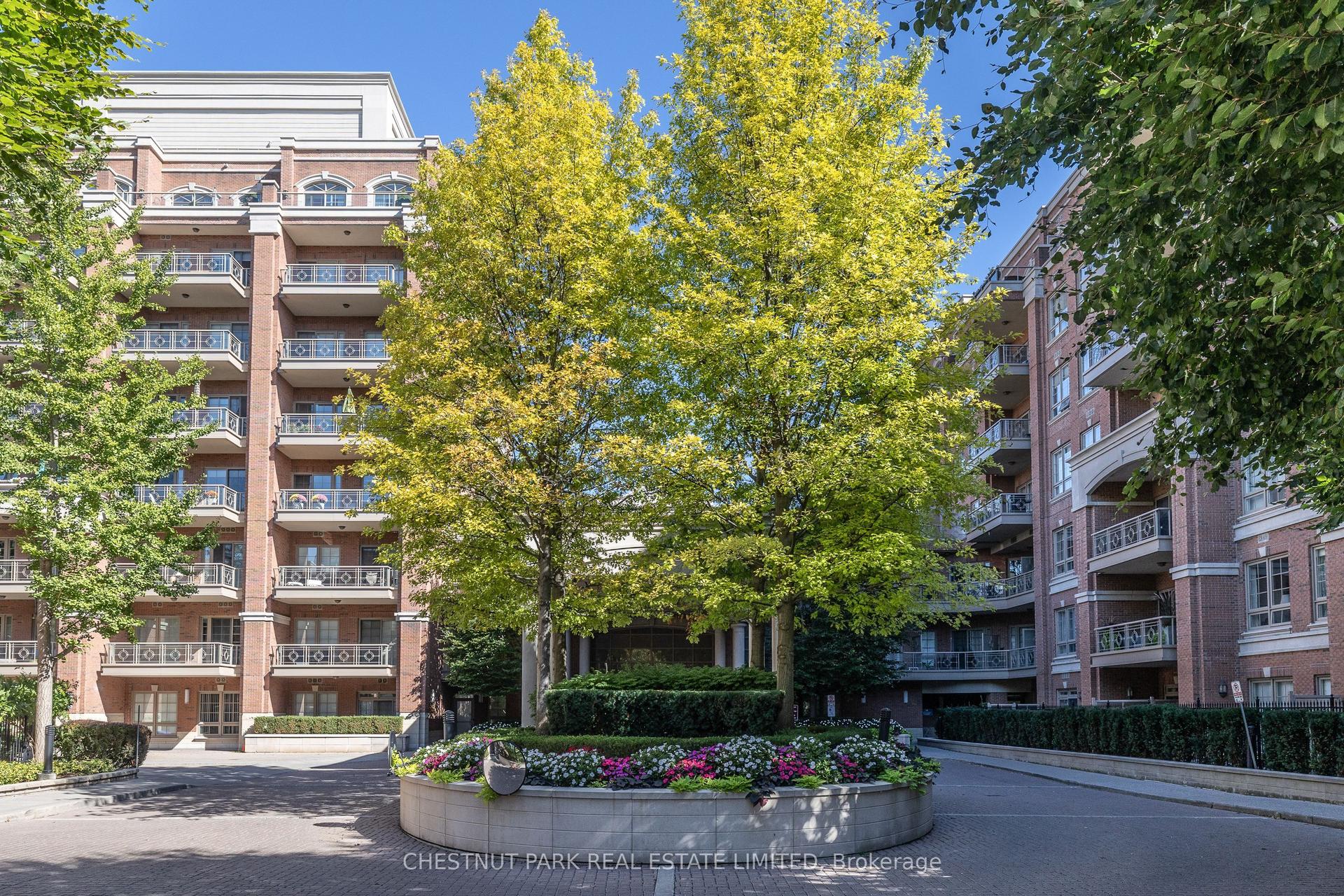 21 Burkebrook Place 514 #514, Toronto — Condo for lease, photo 1