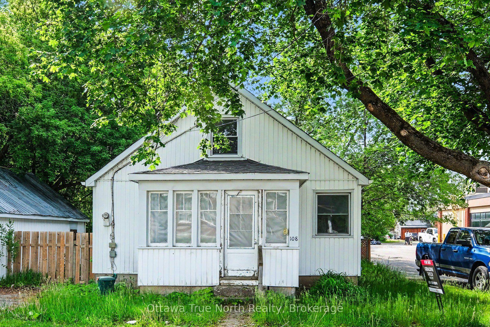 108 Maley Street, North Grenville — Detached for sale, photo 1