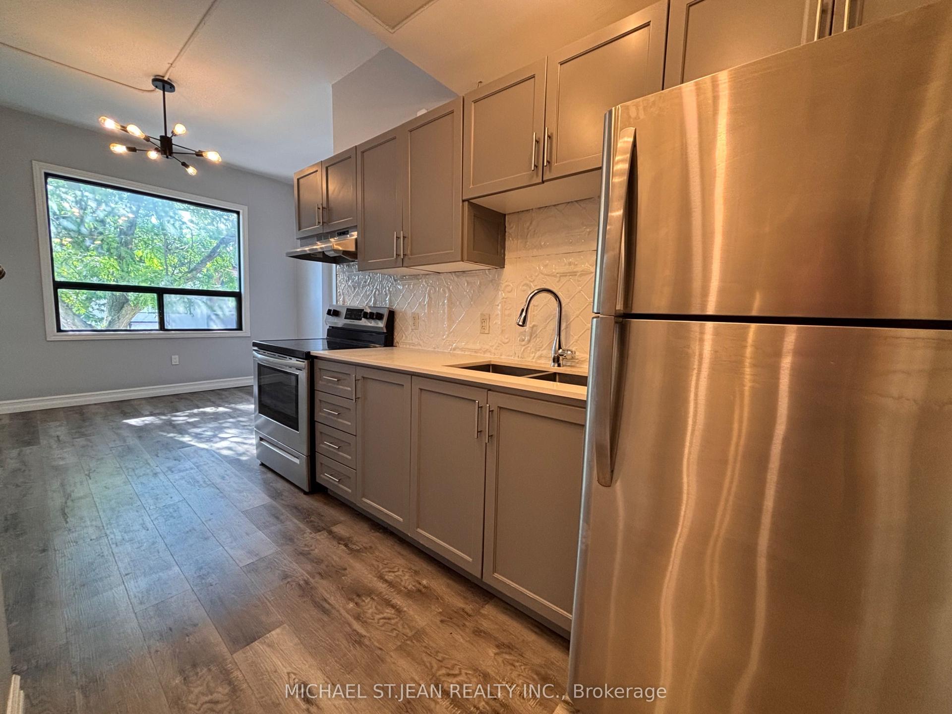 295 James Street N 1 #1 — photo 1