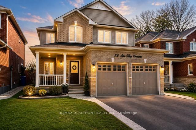 100 Sun King Crescent — photo 1
