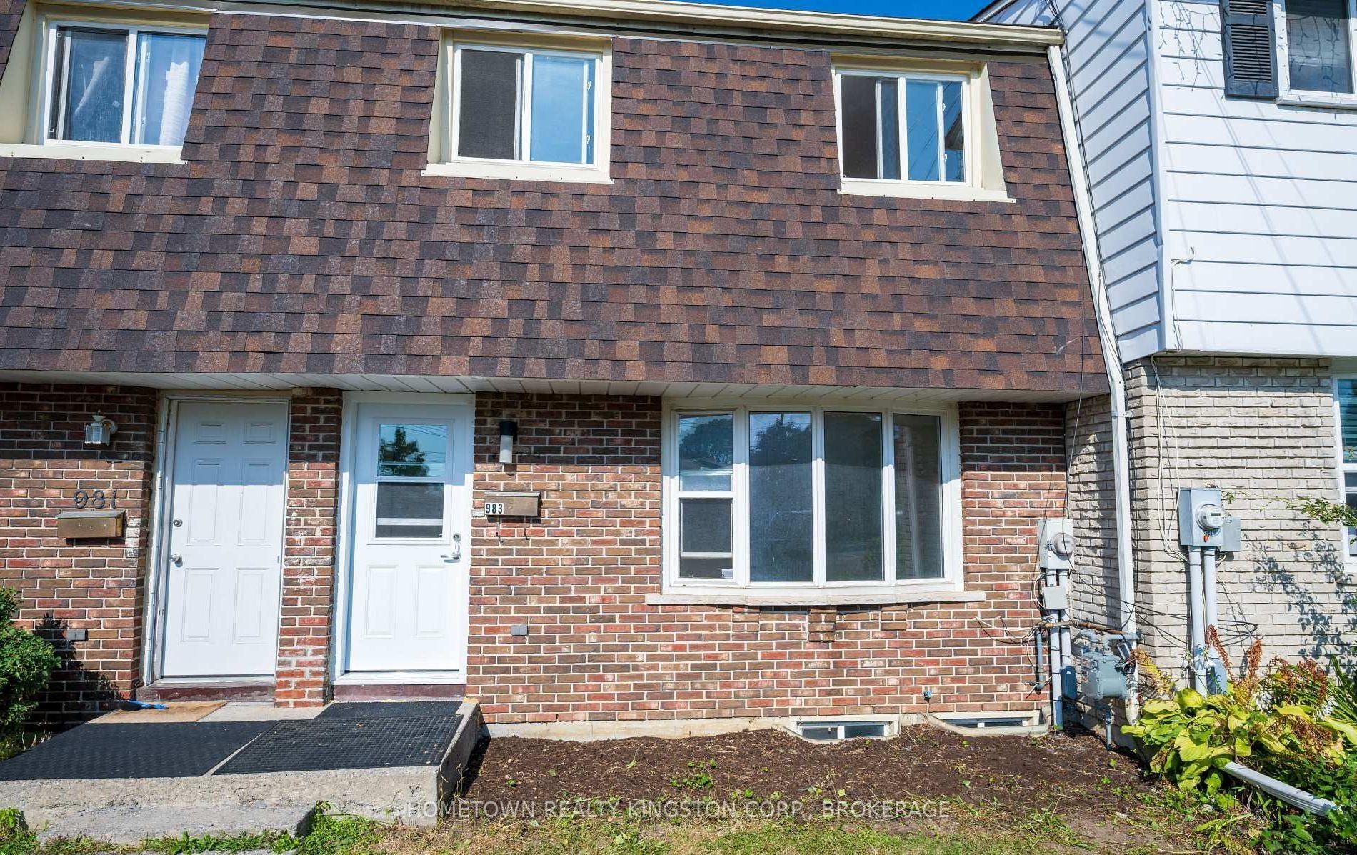 983 Oakview Avenue — photo 1