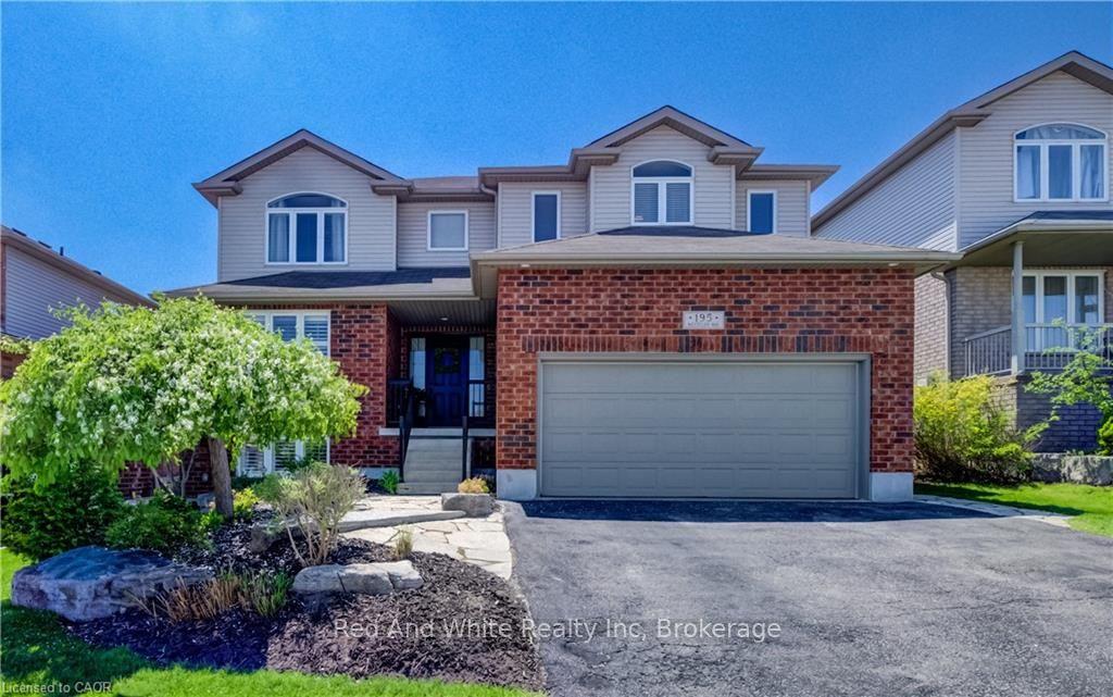 195 Westcliff Way — photo 1