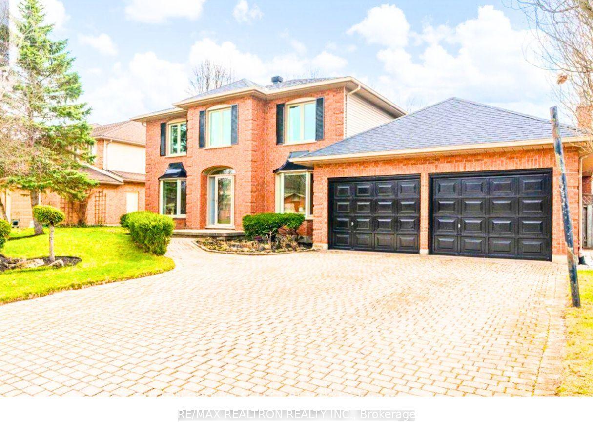 5 Lavender Way, London North — Detached for lease, photo 1