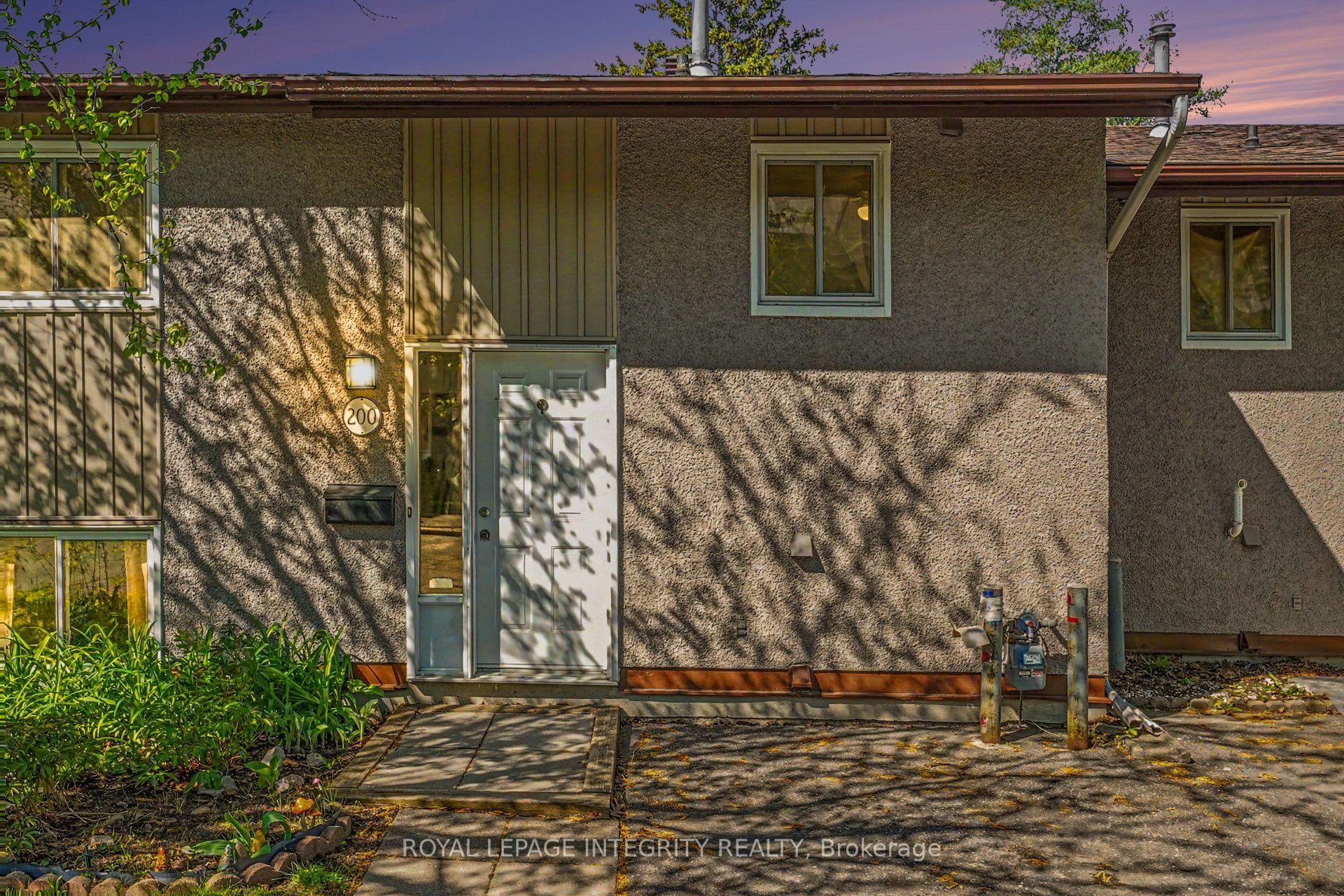 200 Woodfield Drive 106 #106 — photo 1