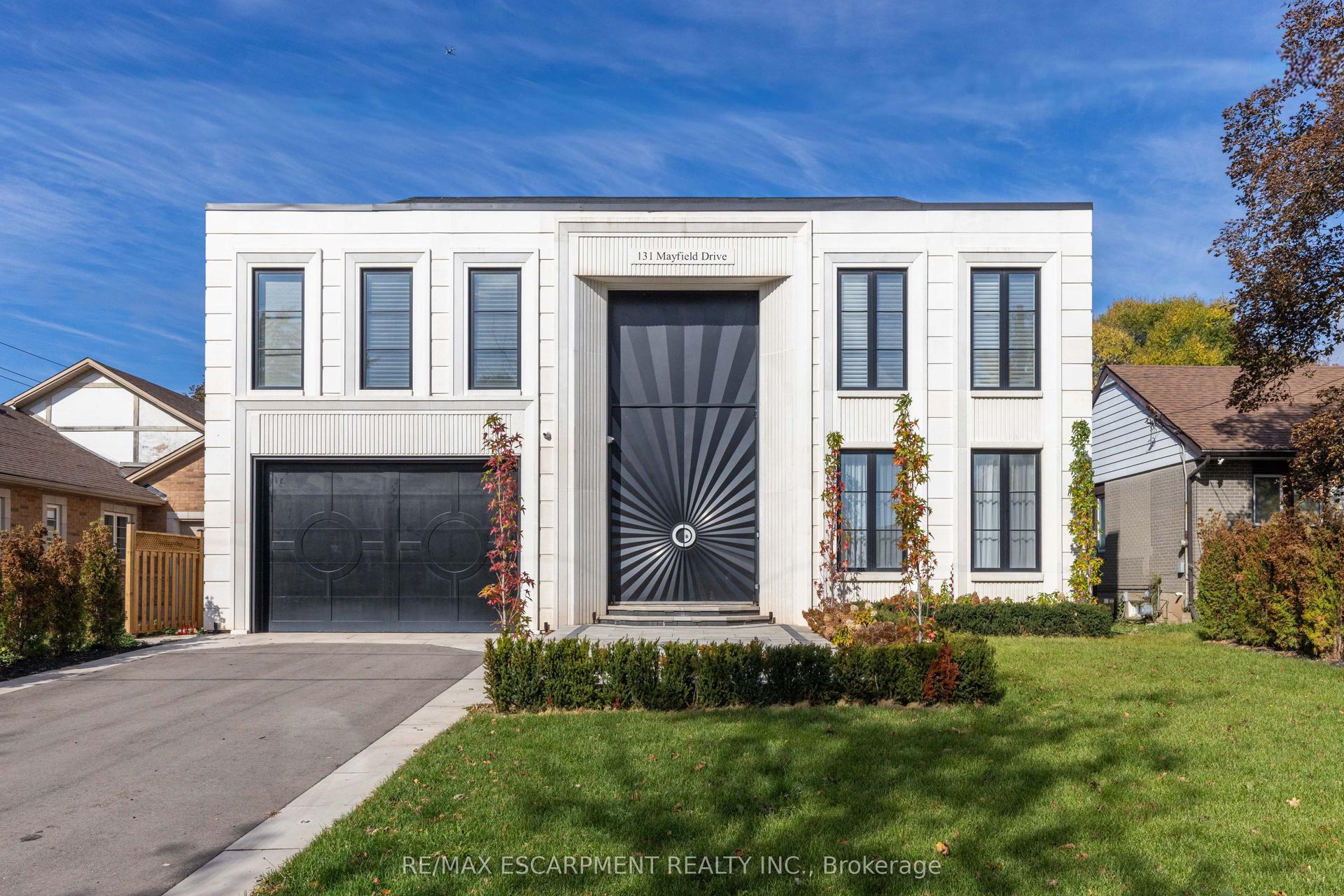 131 Mayfield Drive, Oakville — Detached for sale, photo 1