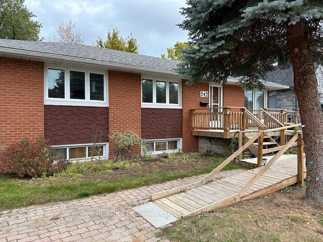 542 Wingrove Crescent, Oakville — Detached for lease, photo 1