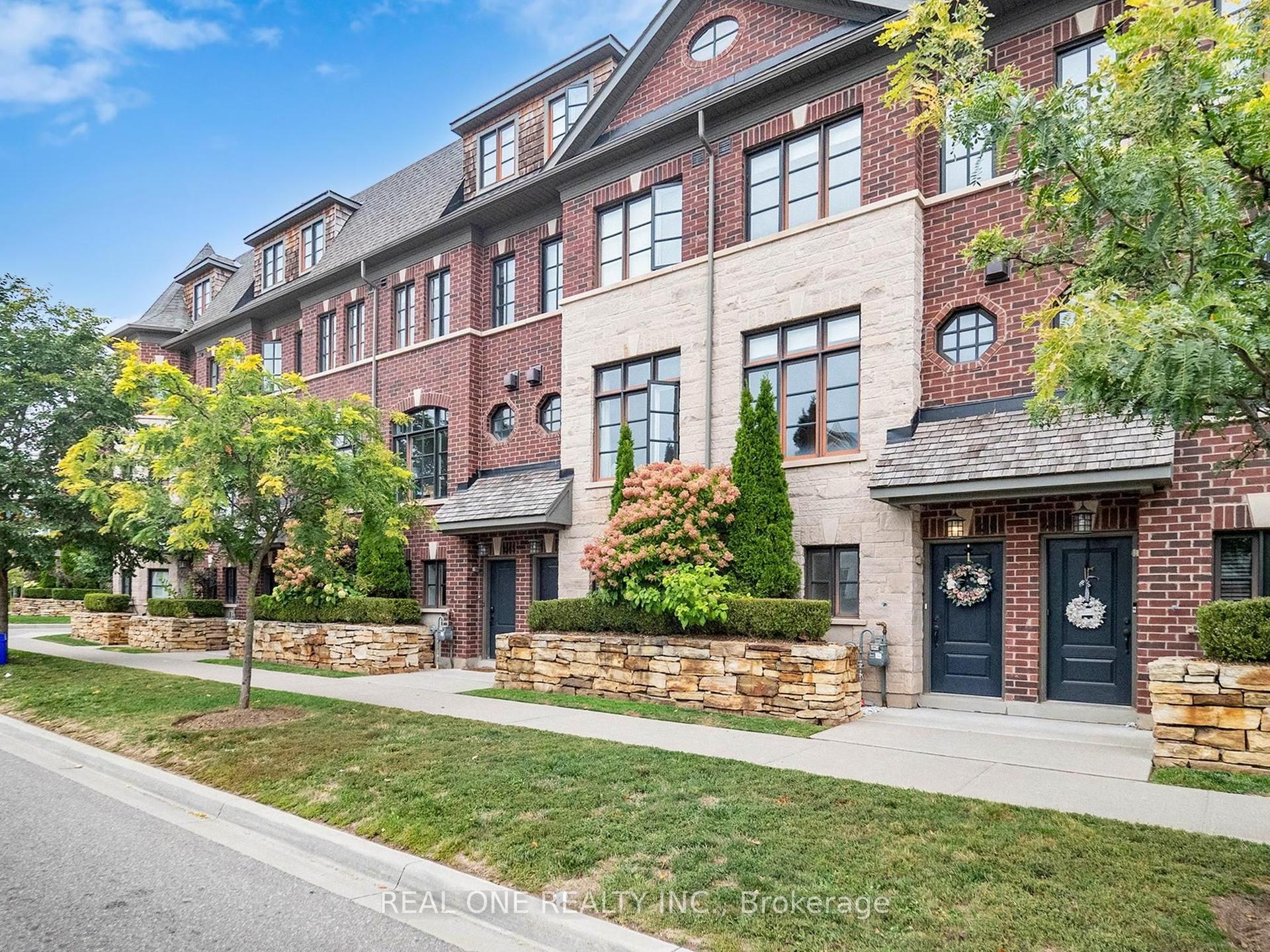2161 Lillykin Street, Oakville — Townhouse for sale, photo 1