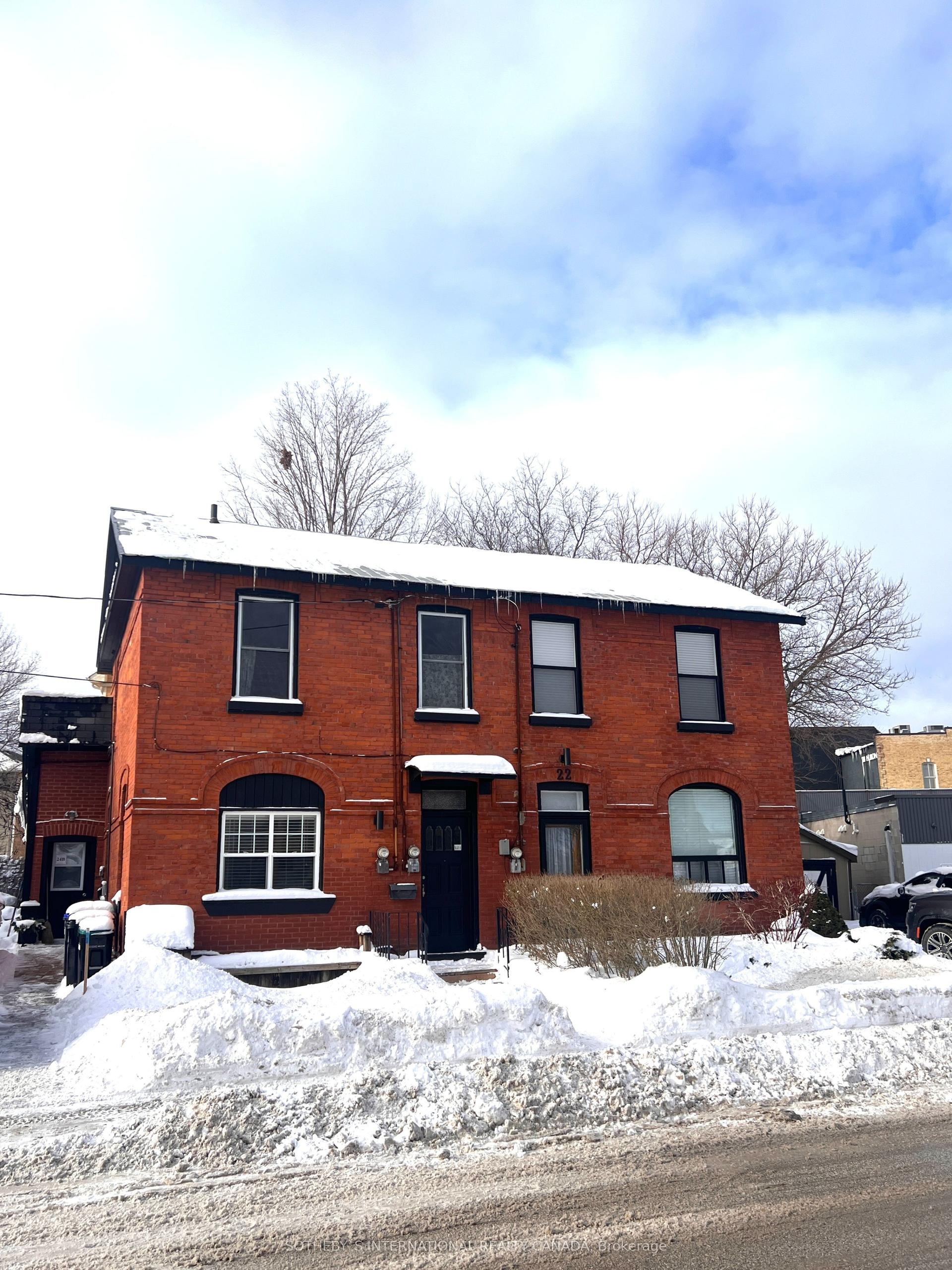 22 St. Paul Street, Collingwood — Semi-Detached for lease, photo 1