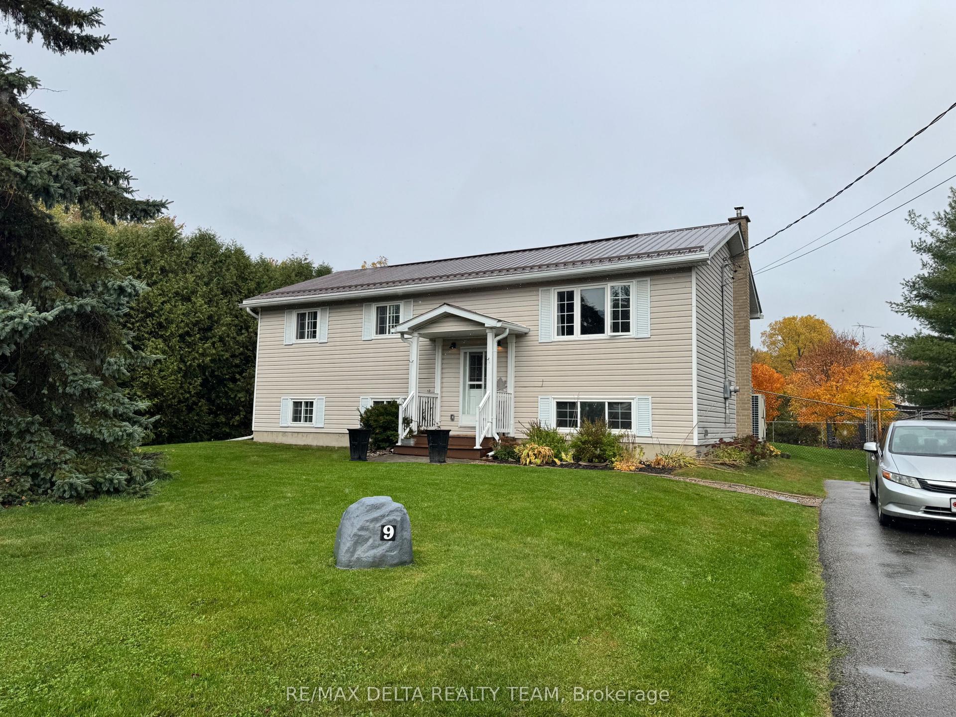 9 Peryl Road — photo 1
