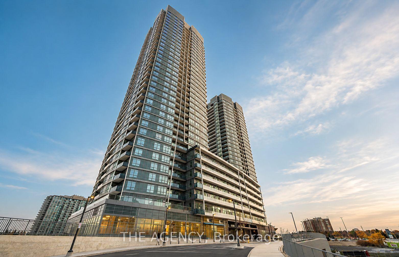 30 Upper Mall Way A622 #A622 — photo 1