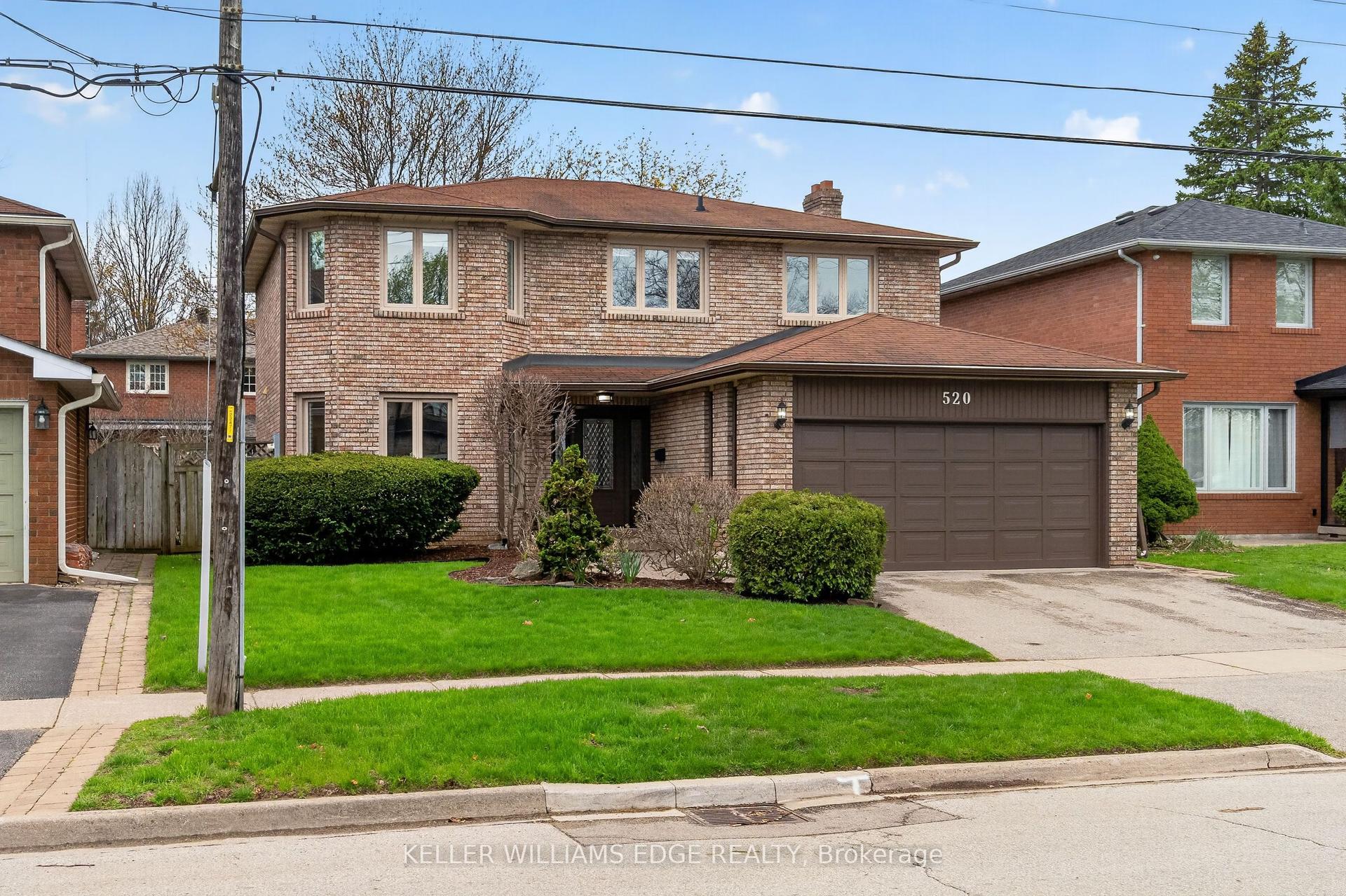 520 Woodview Road — photo 1