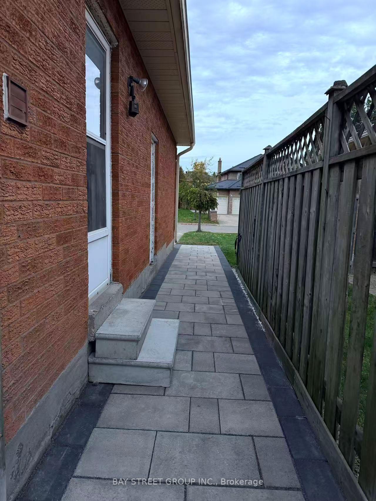 50 Dowling Circle Basement A2 #Basement A2, Markham — Detached for lease, photo 1