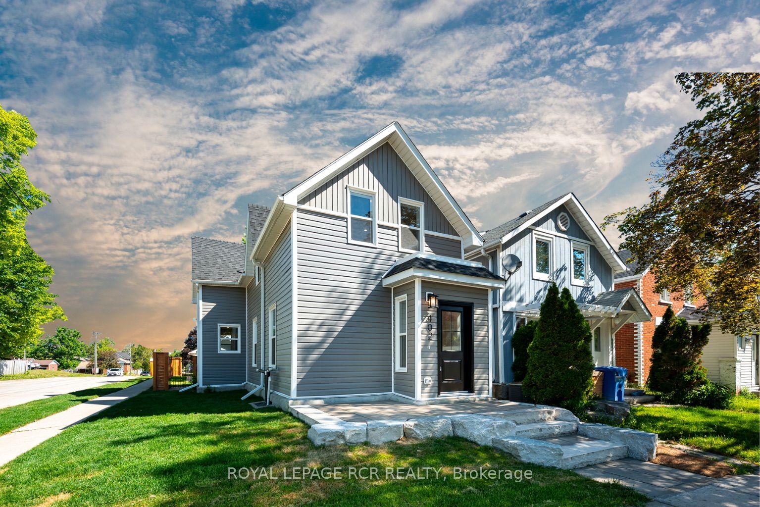 402 Main Street E — photo 1