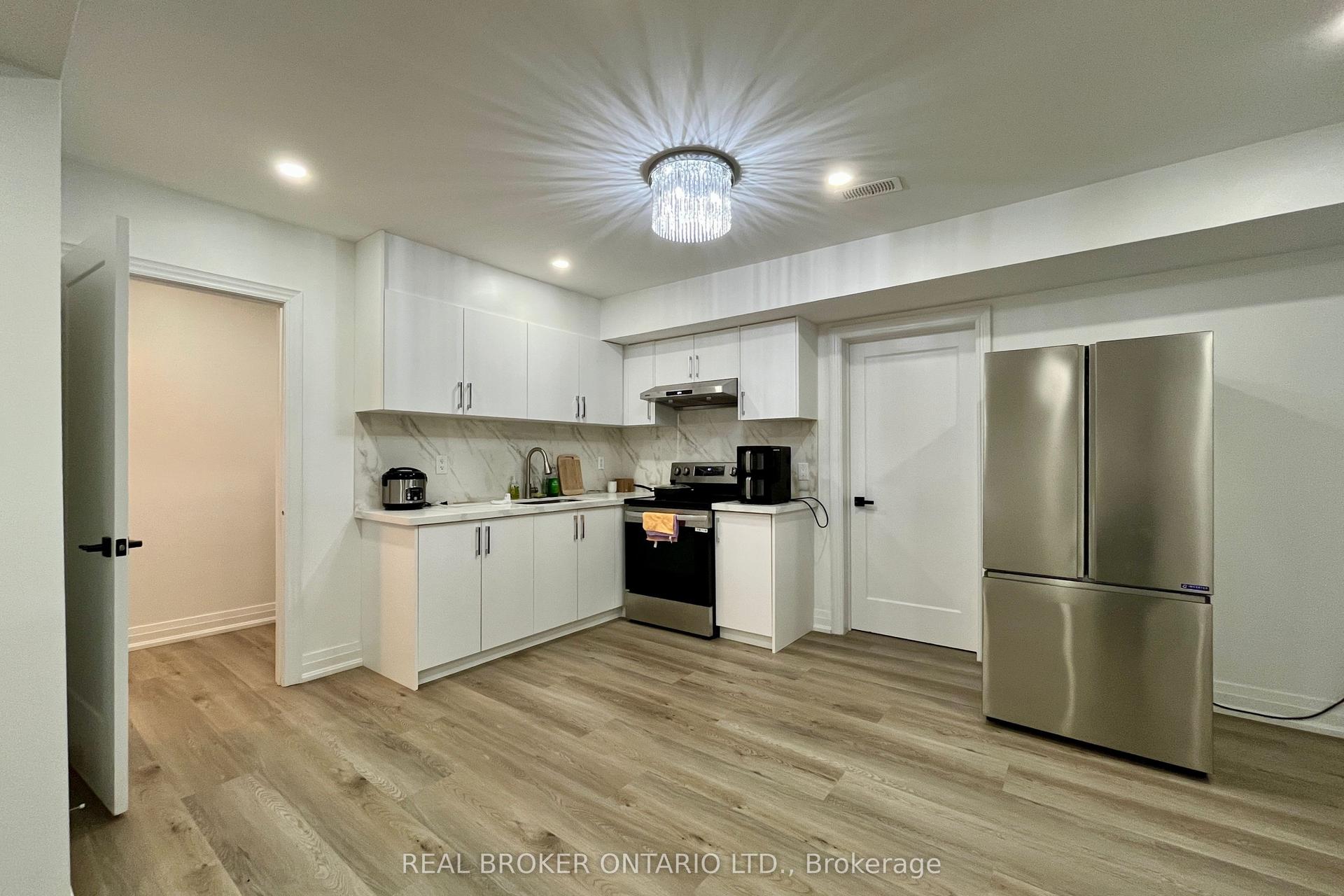 48 Bellefontaine Street BSMT 1 & 2 #BSMT 1 & 2, Toronto — Detached for lease, photo 1