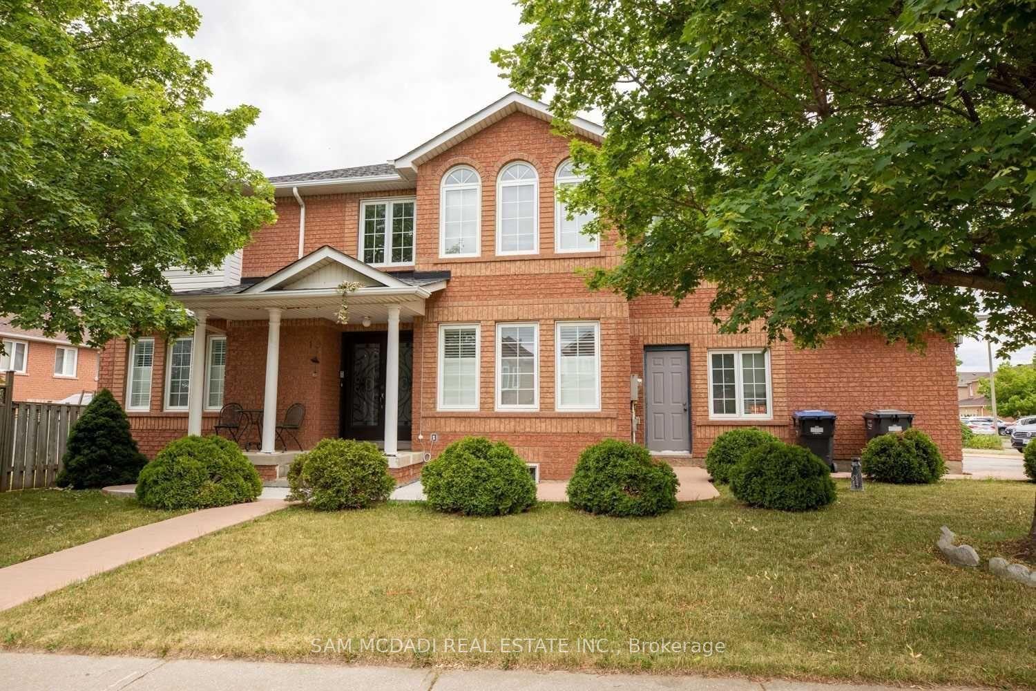 19 Sterritt Drive, Brampton — Detached for lease, photo 1