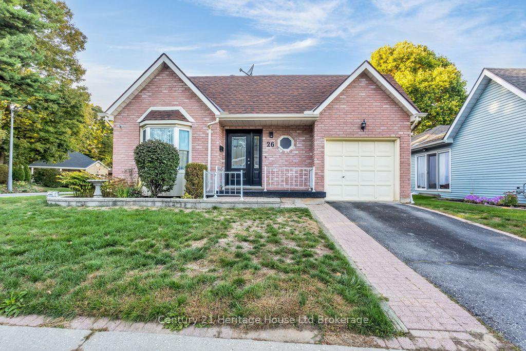 26 Seres Drive — photo 1