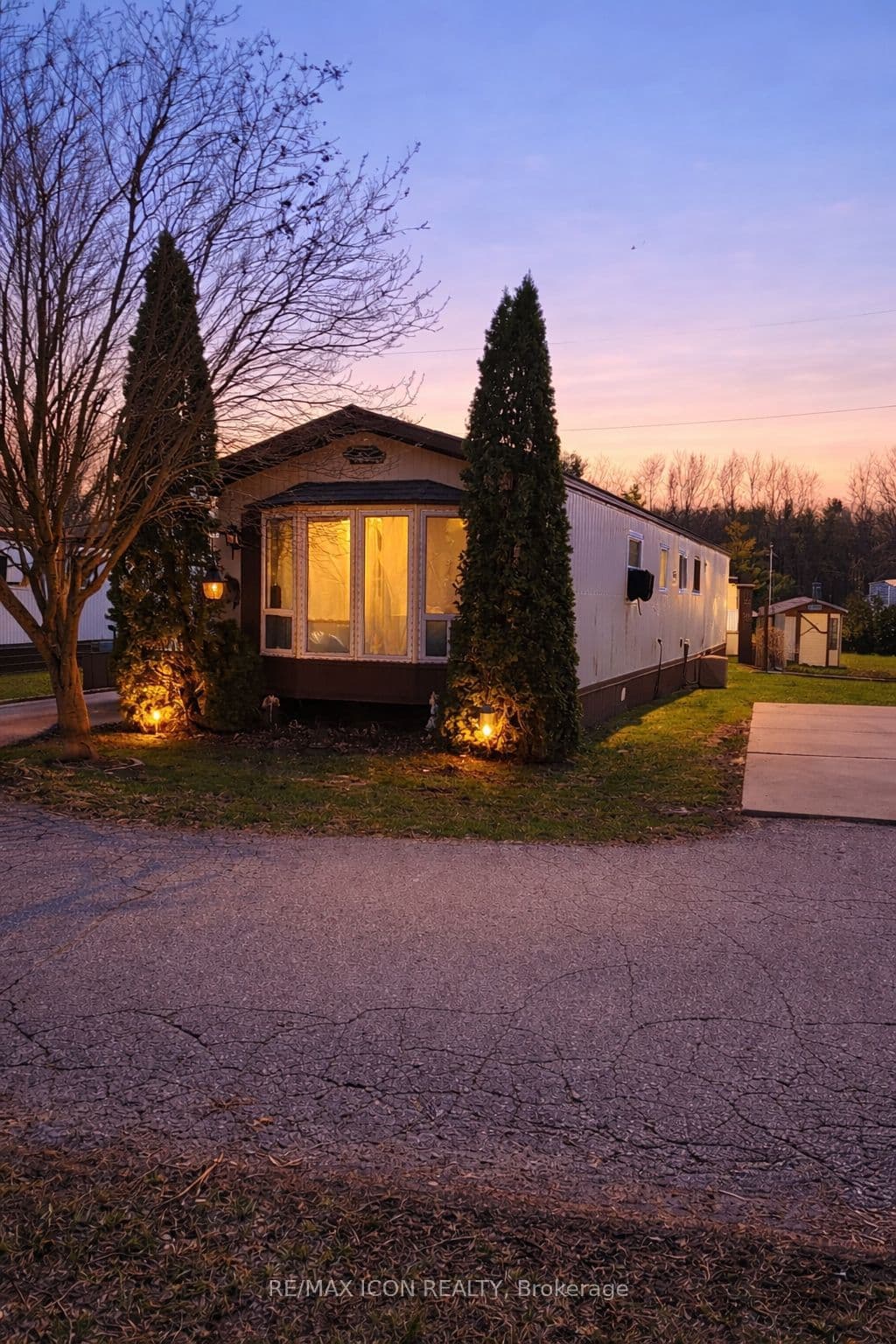 9839 Lakeshore Road 34 #34 — photo 1