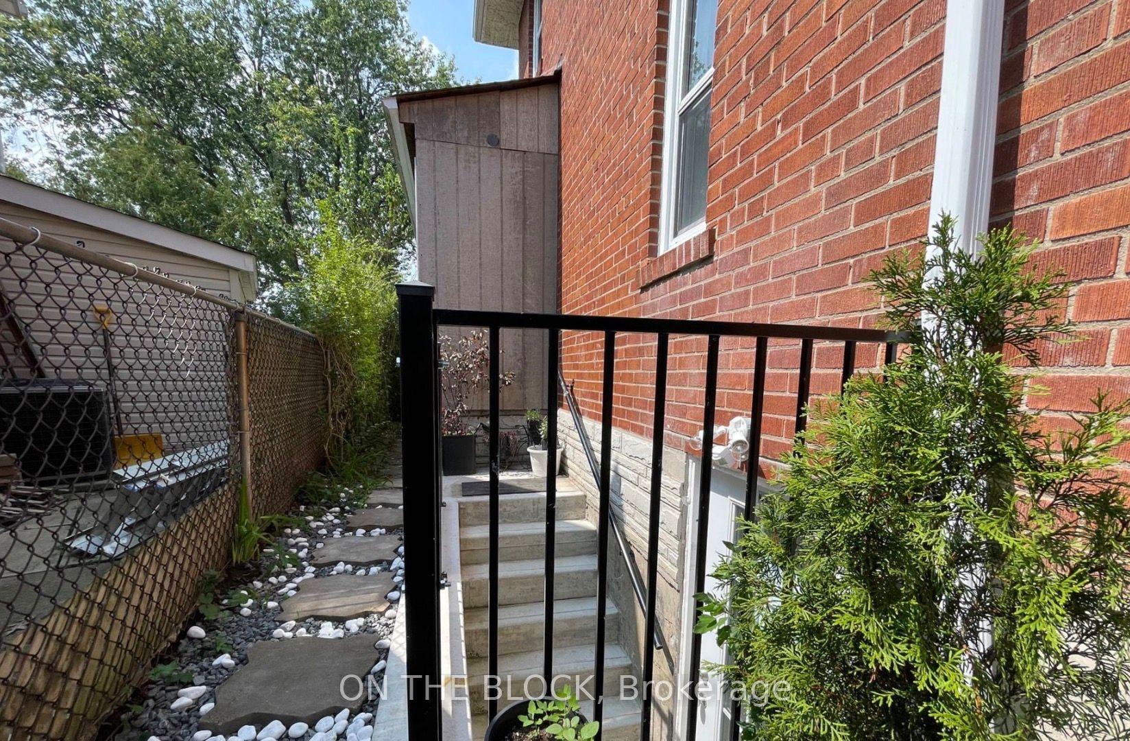 78 Tedford Drive, Toronto — Detached for lease, photo 1