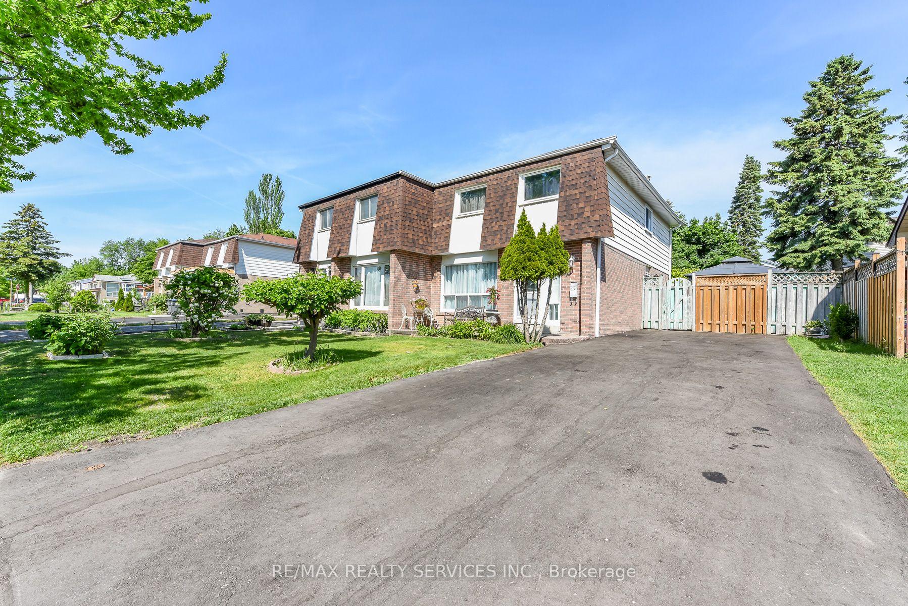 2569 Lundene Road, Mississauga — Townhouse for sale, photo 1