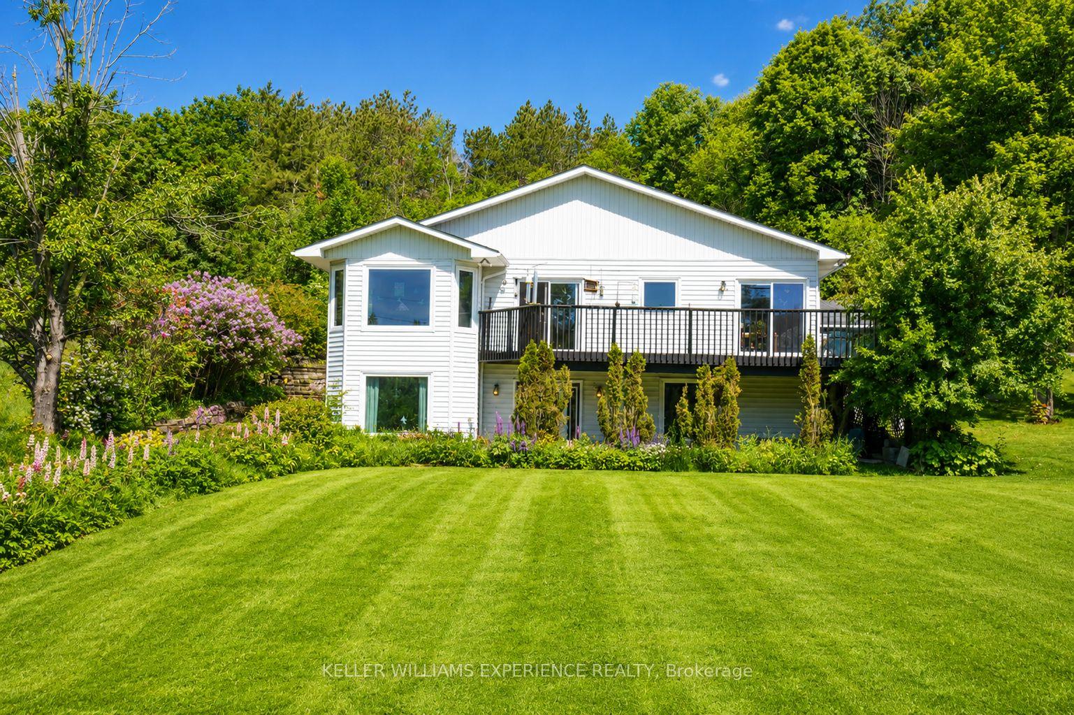 203 Santas Village Road — photo 1
