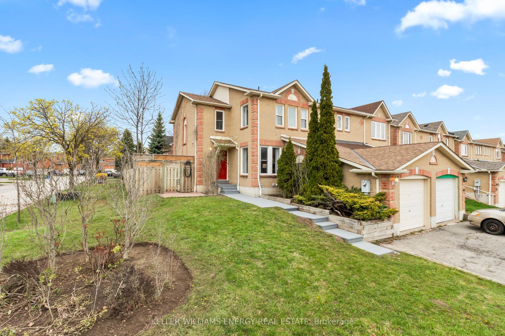 62 Woodstone Place — photo 1
